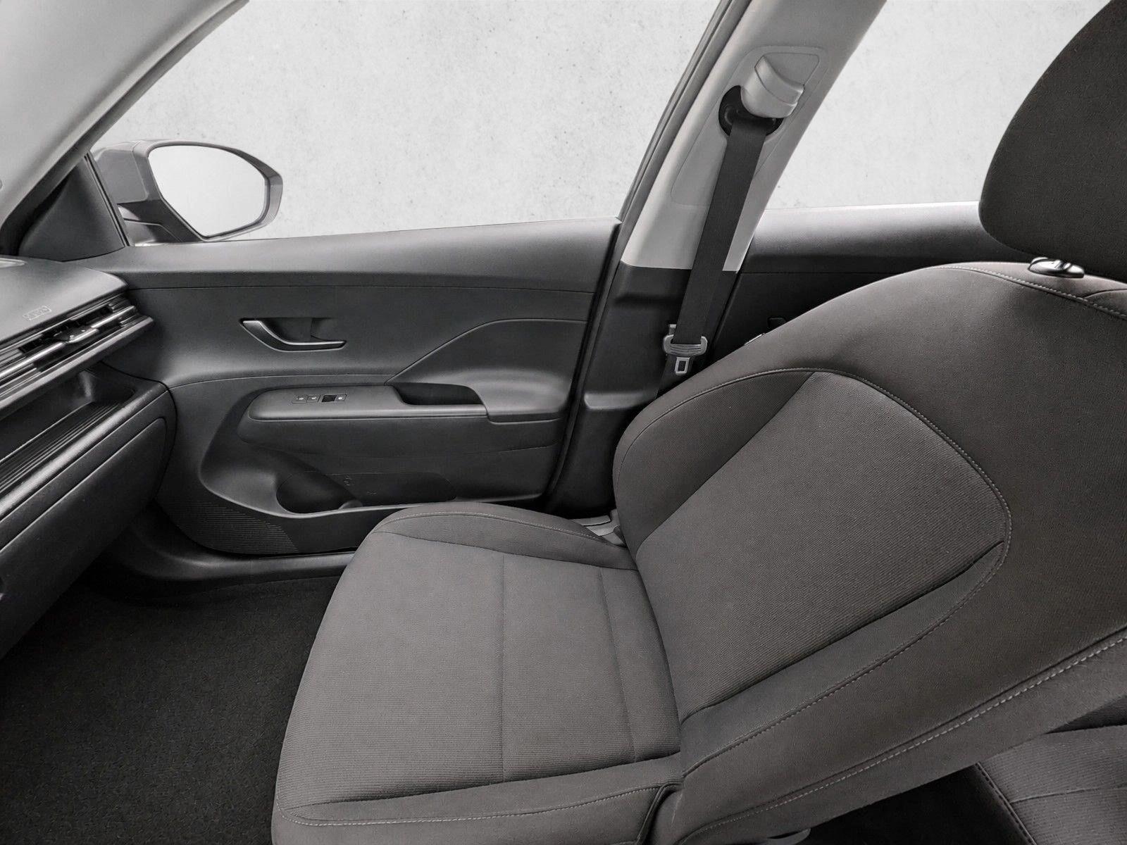 Used 2024 Ecotronic Gray Pearl Hyundai SEL image 22