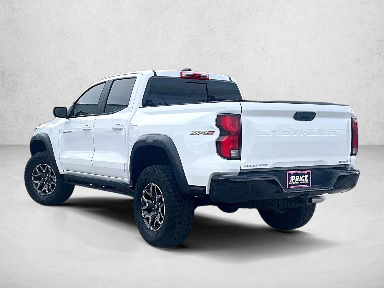 Used 2025 Summit White Chevrolet 4WD ZR2 image 13