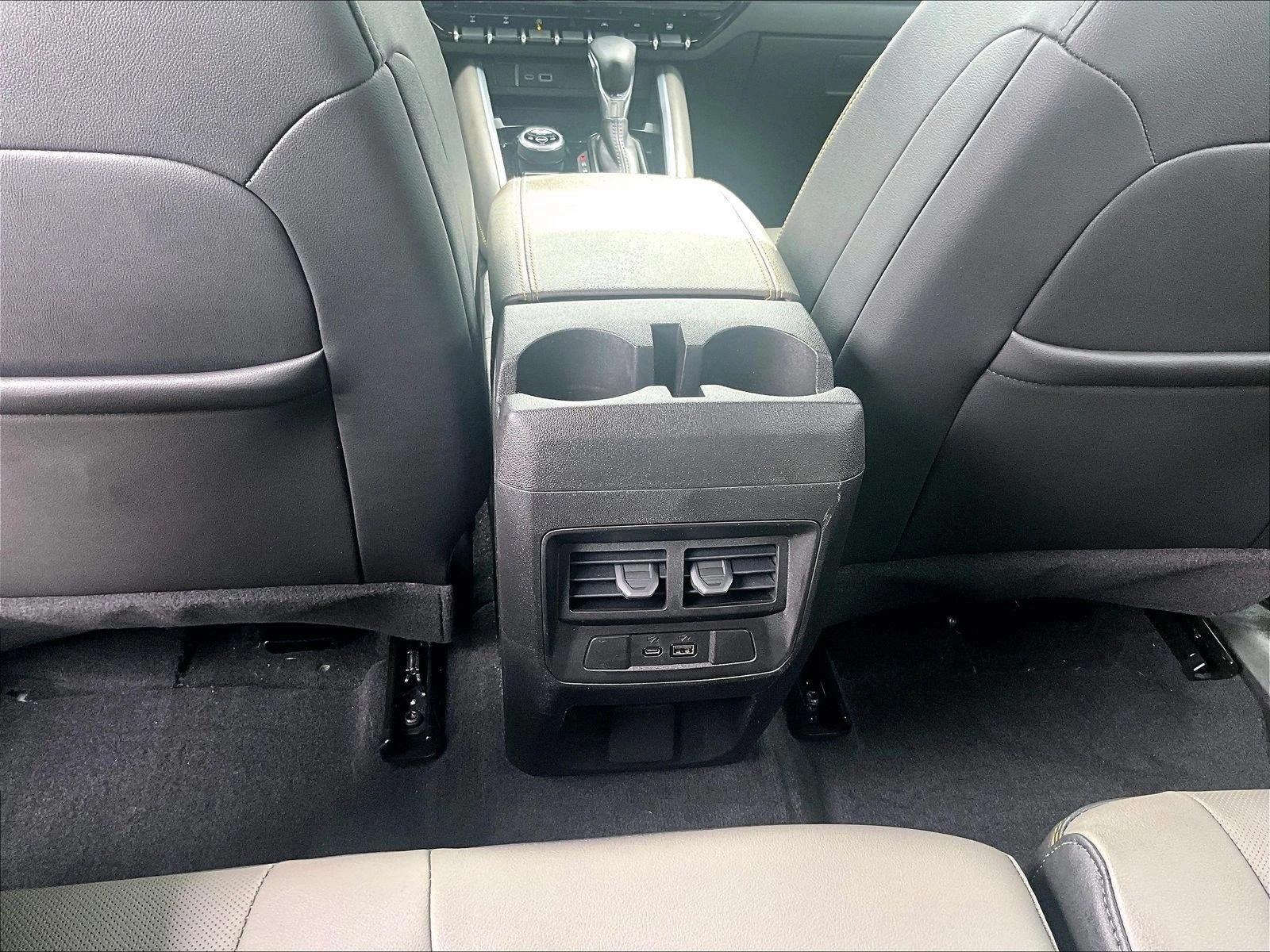 Used 2025 Summit White Chevrolet 4WD ZR2 image 26
