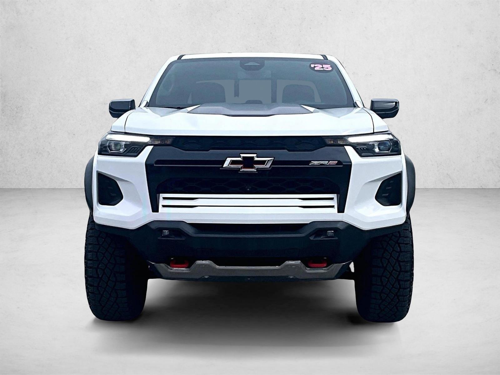 Used 2025 Summit White Chevrolet 4WD ZR2 image 3
