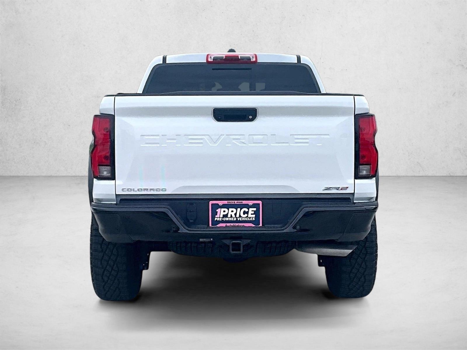 Used 2025 Summit White Chevrolet 4WD ZR2 image 4