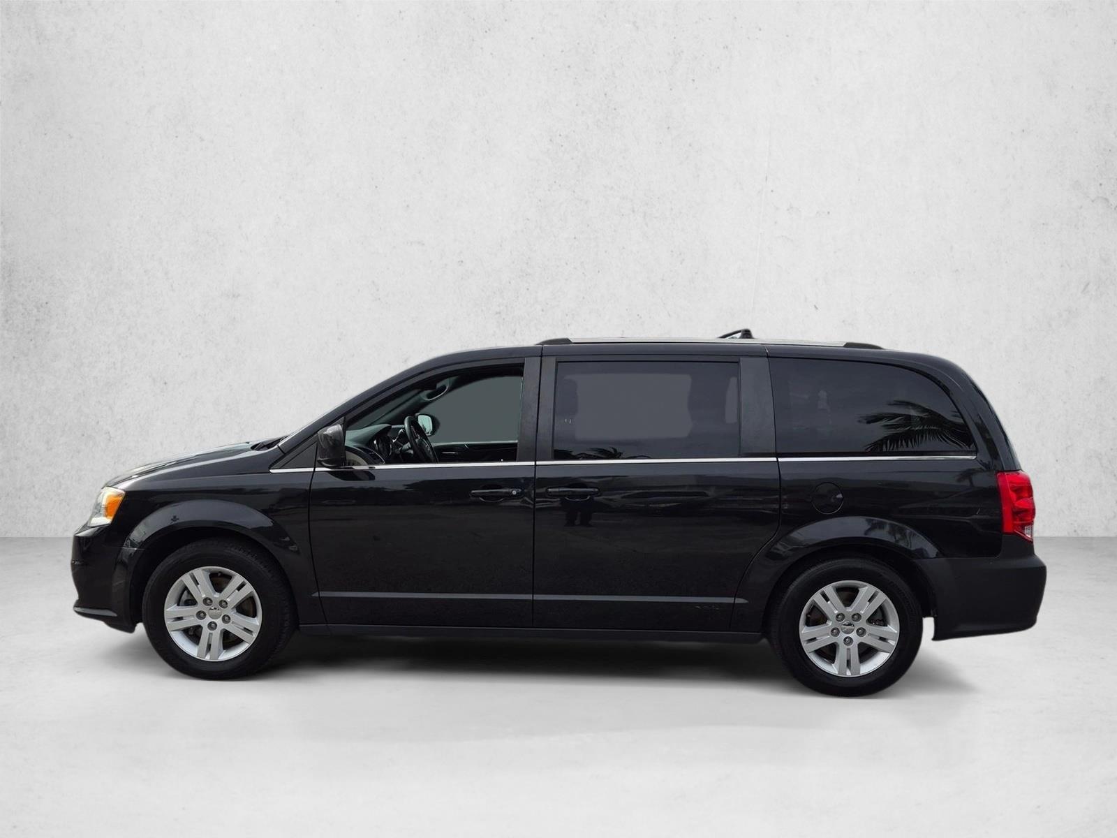 Used 2019 Black Onyx Crystal Pearlcoat Dodge SXT image 8