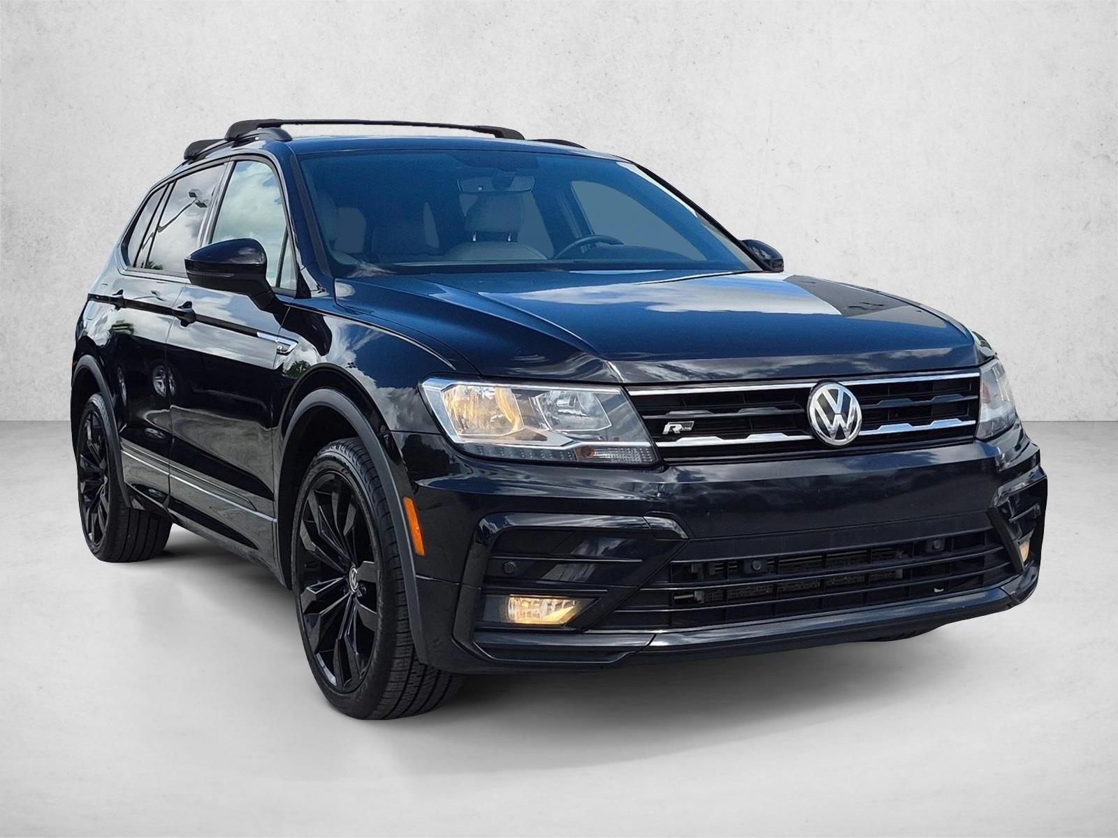 Used 2021 Deep Black Pearl Volkswagen SE R-Line Black image 3