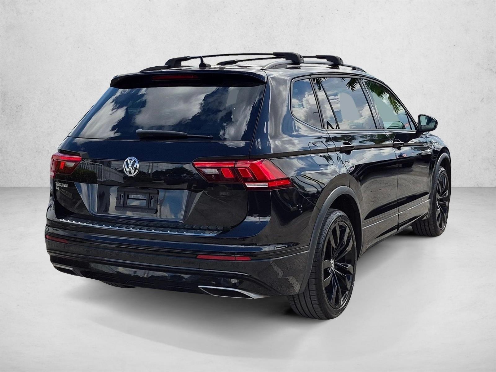 Used 2021 Deep Black Pearl Volkswagen SE R-Line Black image 5