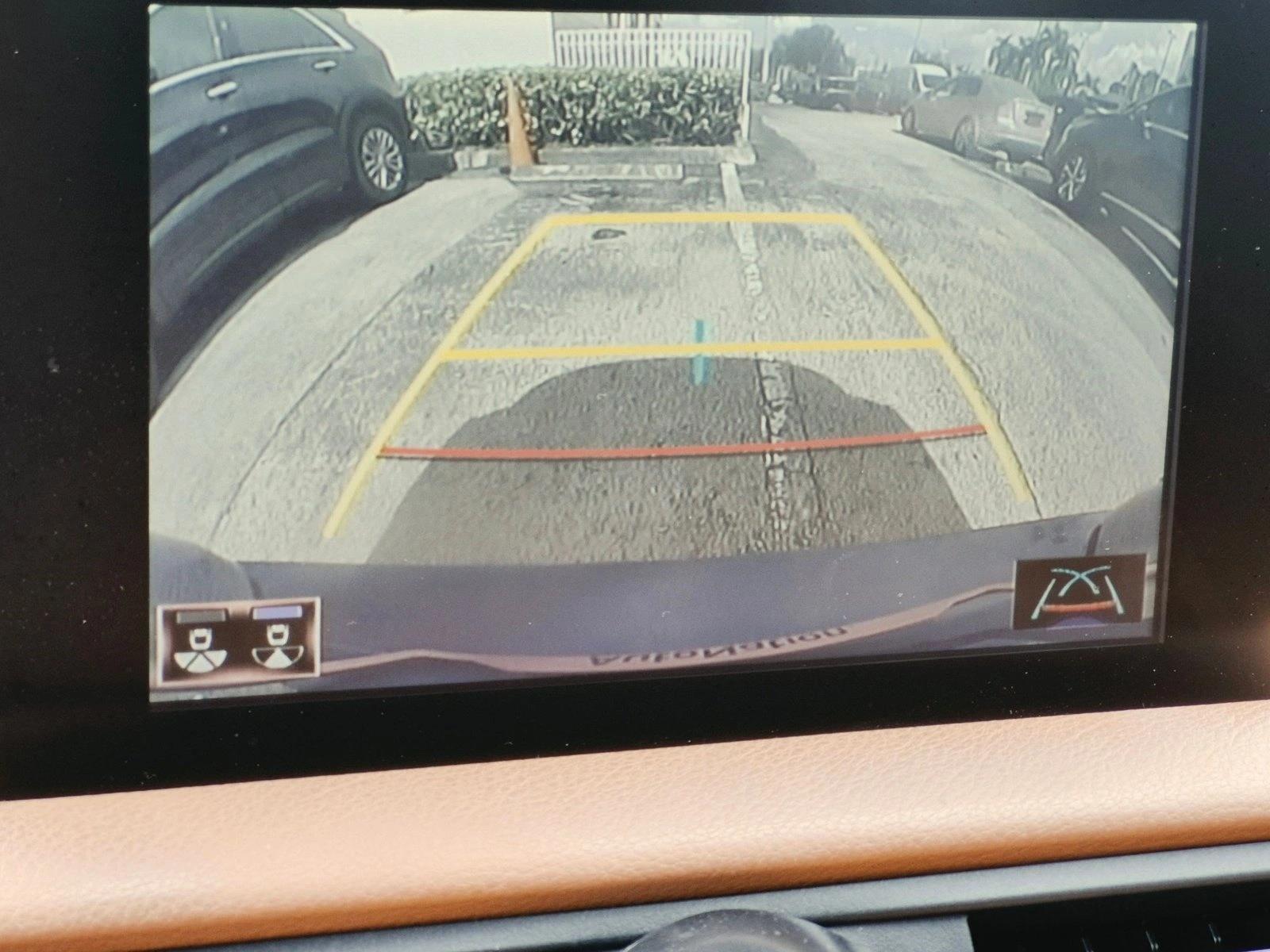 Used 2023 Grecian Water Lexus IS 300 image 12