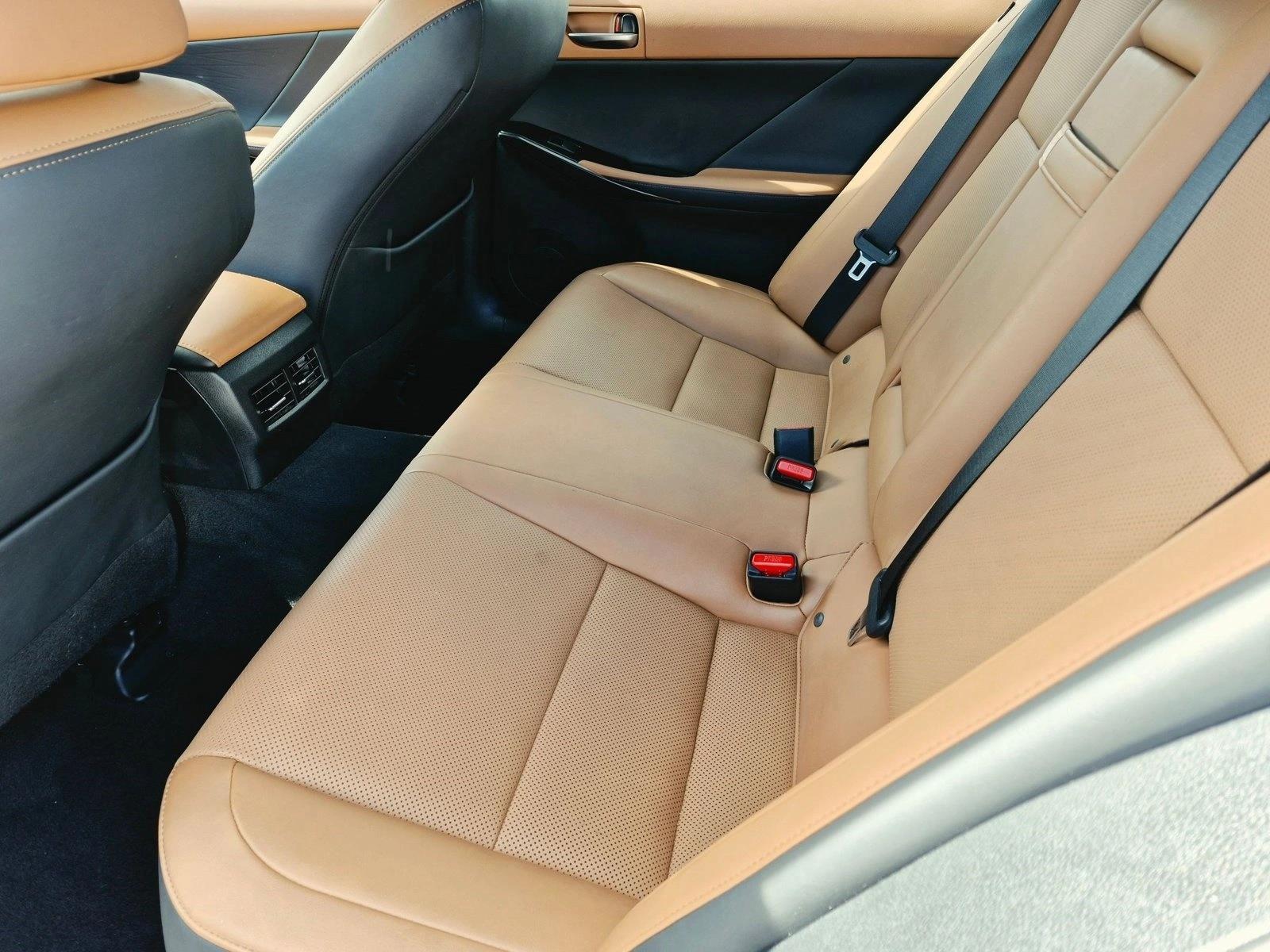 Used 2023 Grecian Water Lexus IS 300 image 18