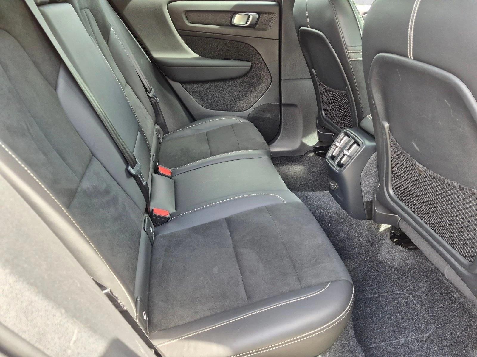 Used 2022 Onyx Black Metallic Volvo Twin Plus image 19