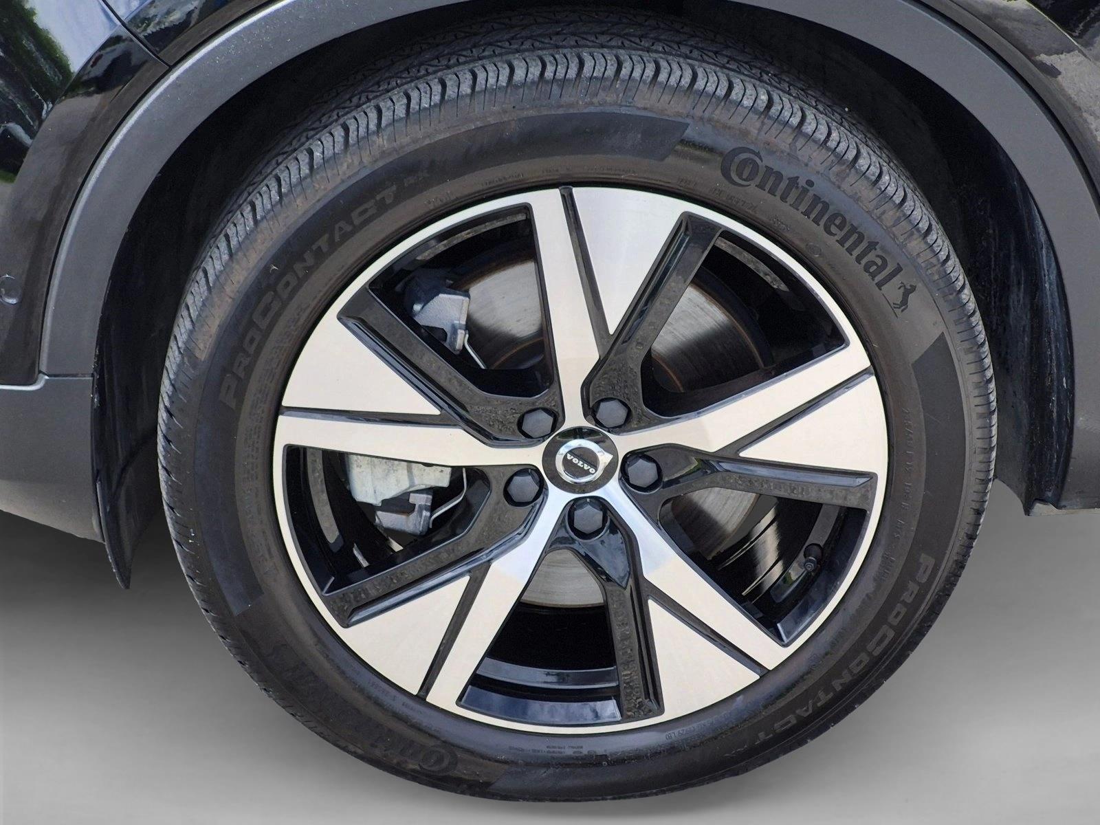 Used 2022 Onyx Black Metallic Volvo Twin Plus image 22