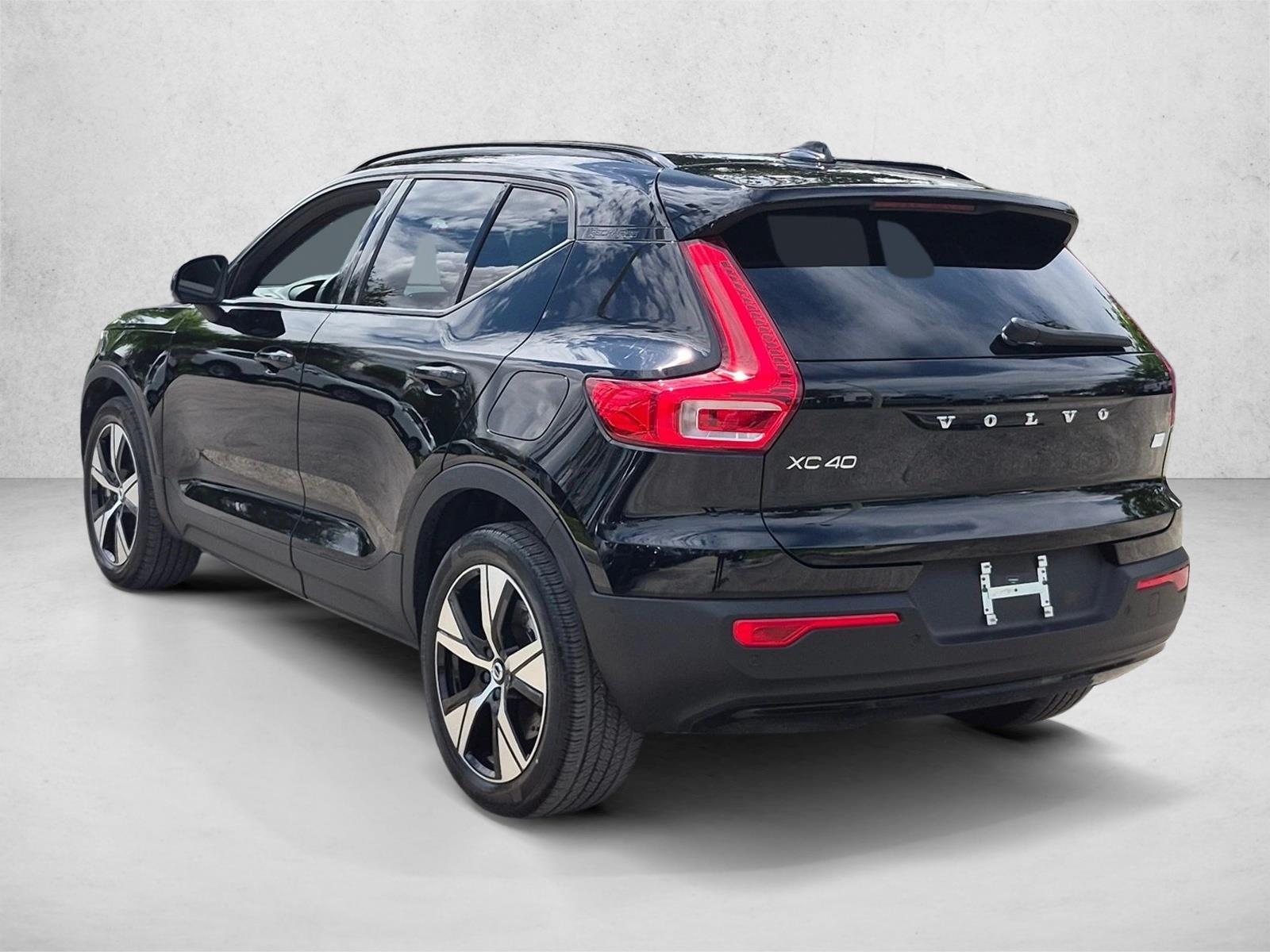Used 2022 Onyx Black Metallic Volvo Twin Plus image 7