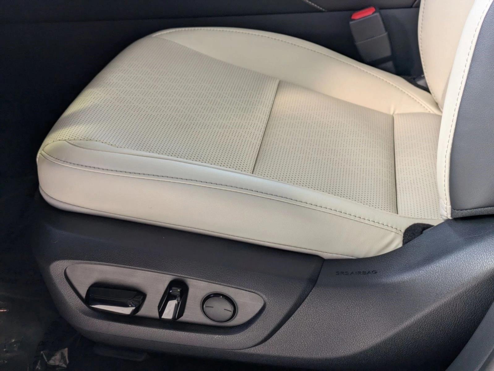 2025 Lexus RX 350 Premium photo 4