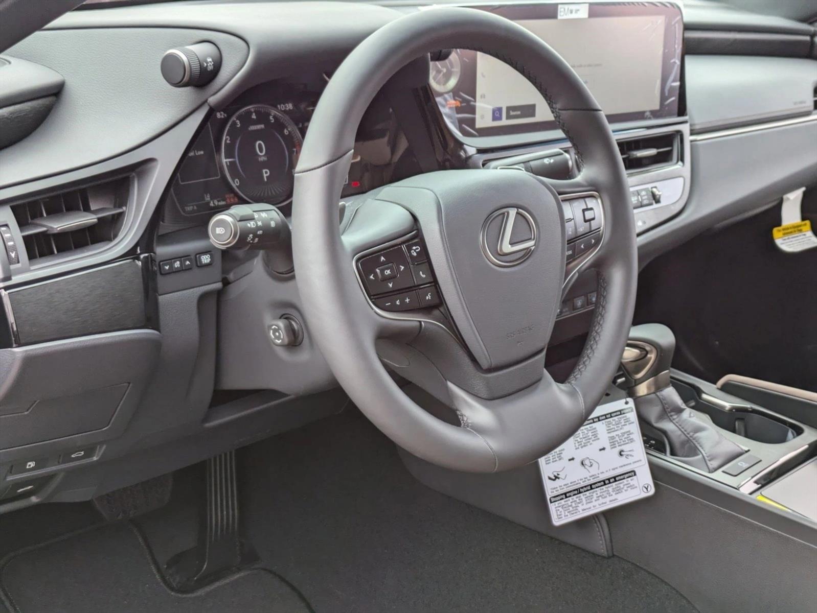 2025 Lexus ES 350 photo 3