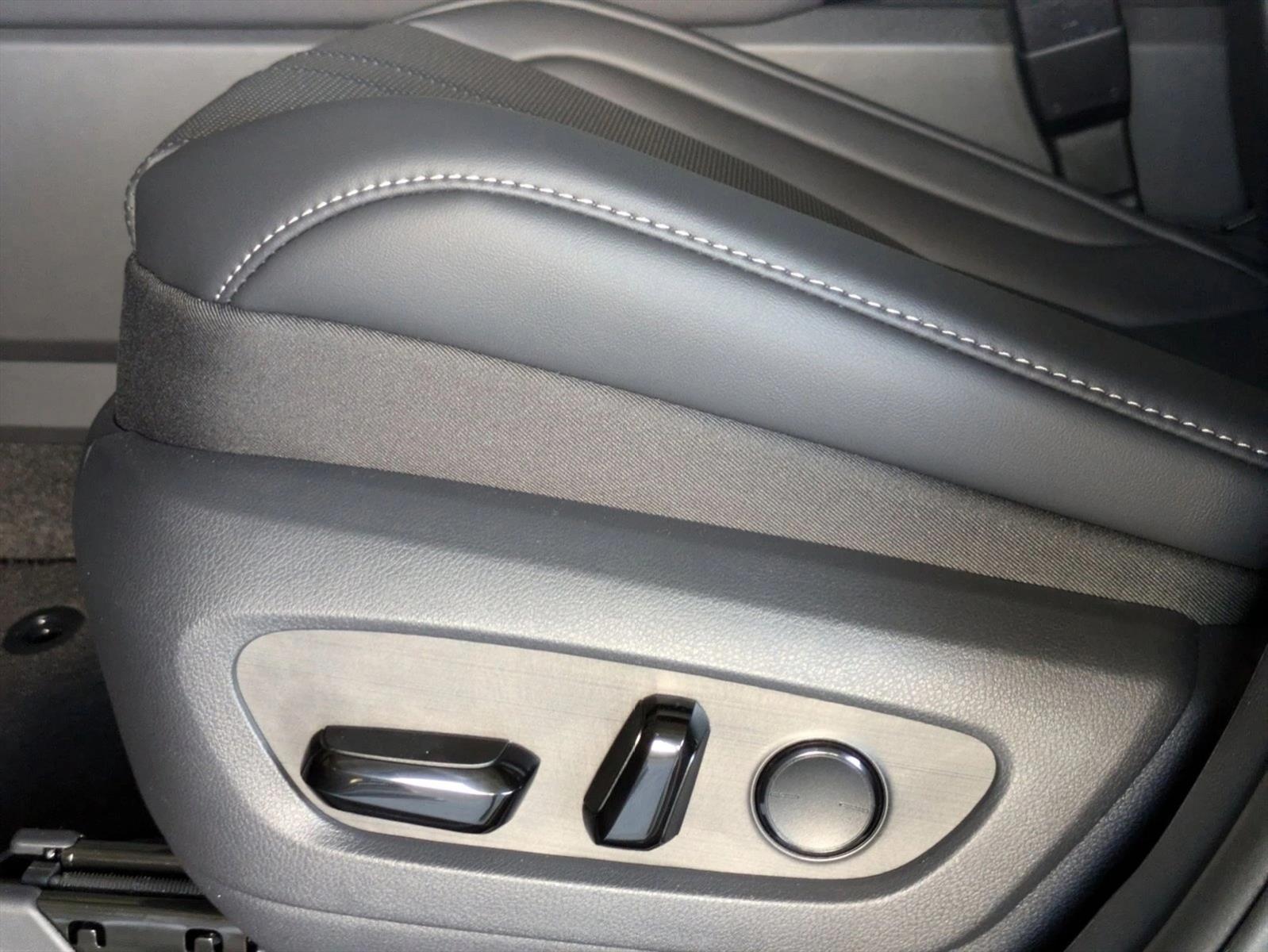 2026 Lexus TX 350 F SPORT photo 4