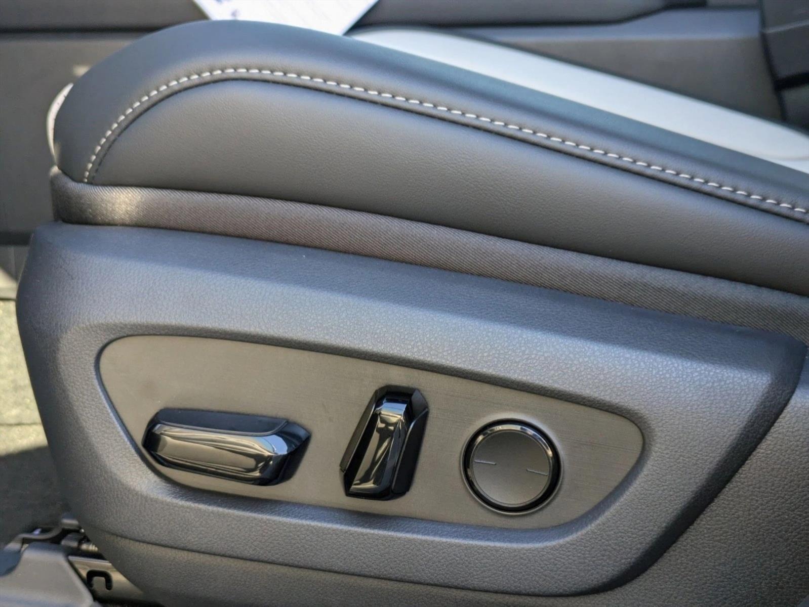 2026 Lexus TX 350 F SPORT photo 4