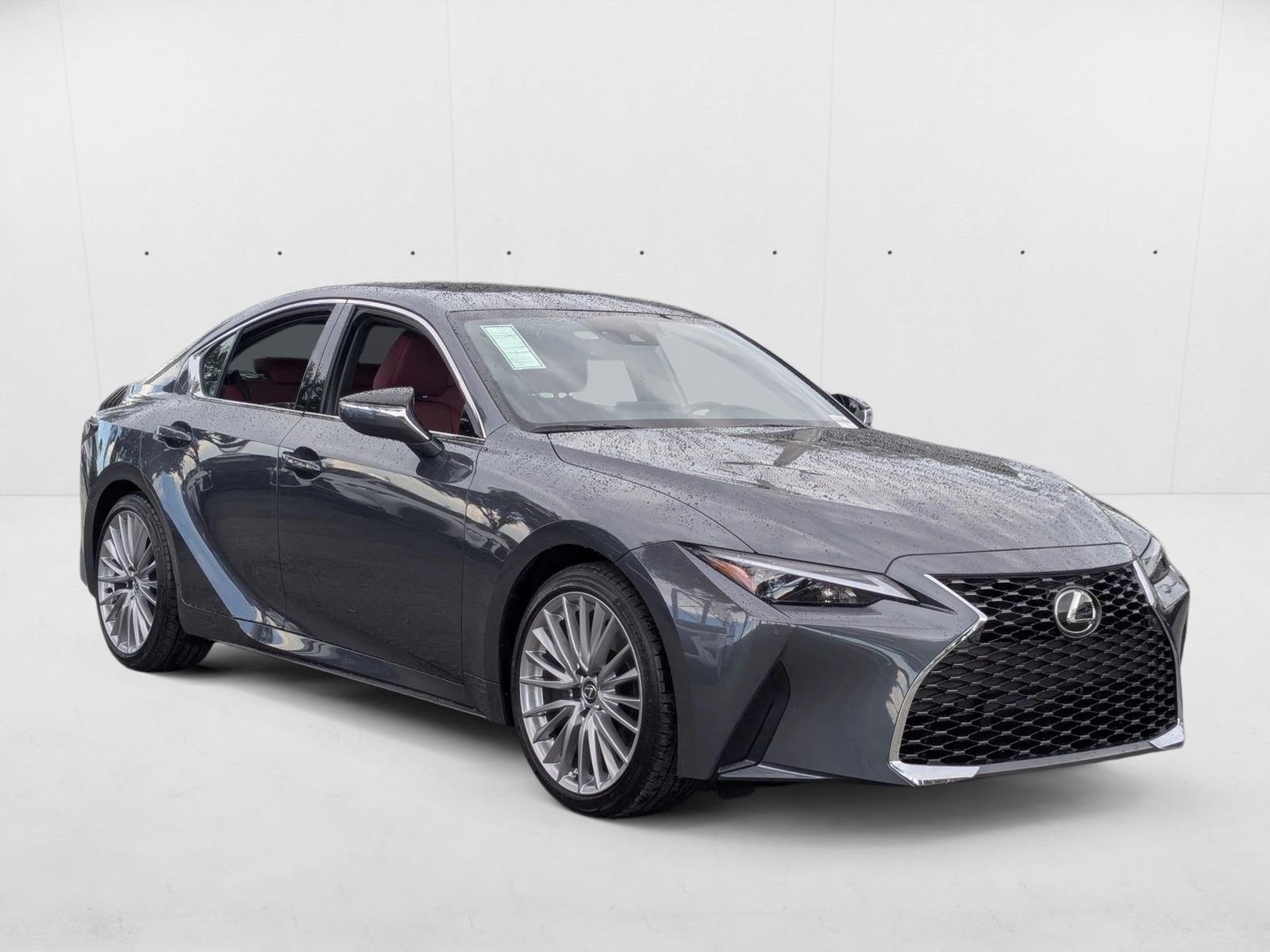 2025 Lexus IS 300 photo 6
