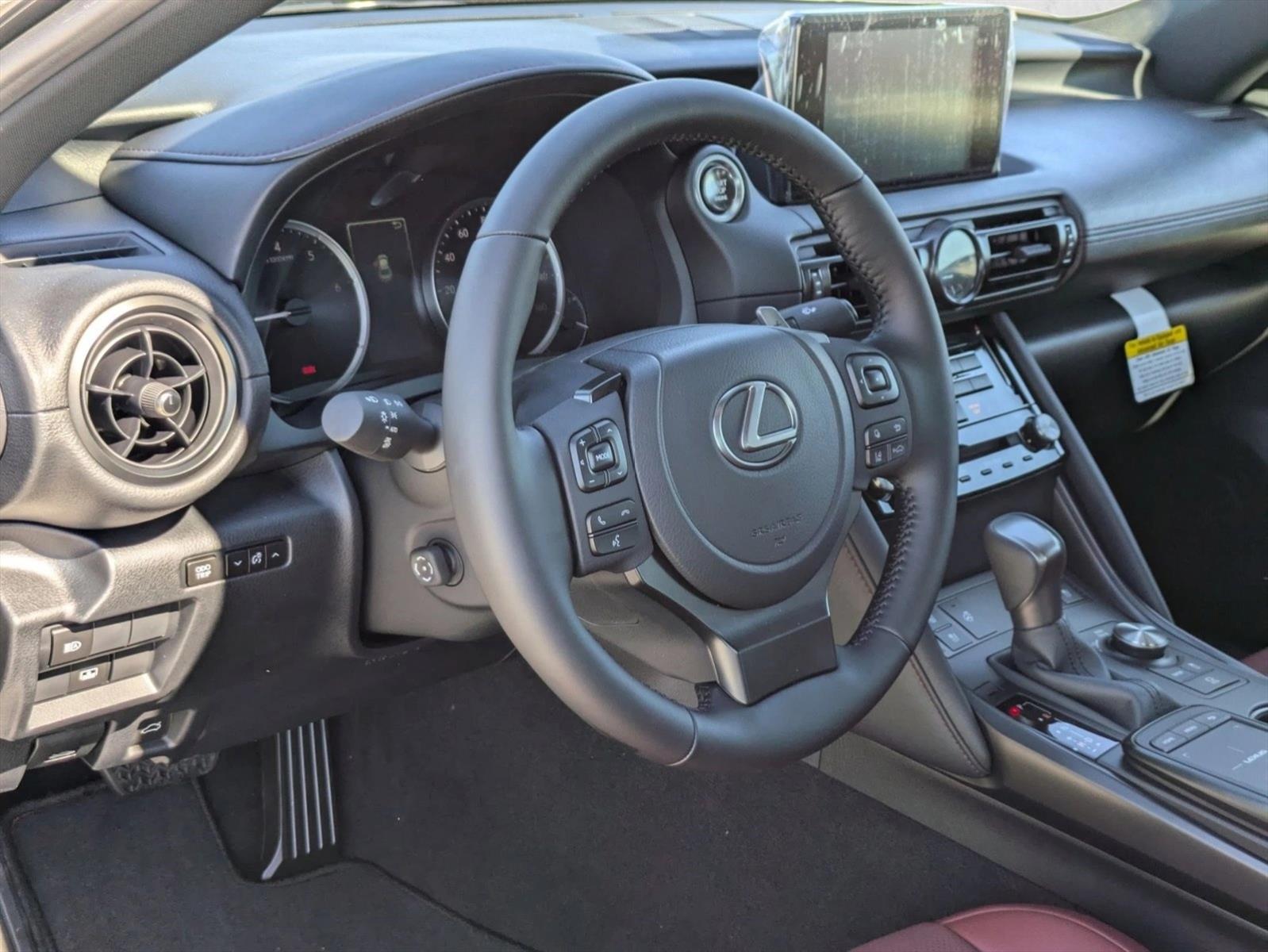 2025 Lexus IS 300 photo 3