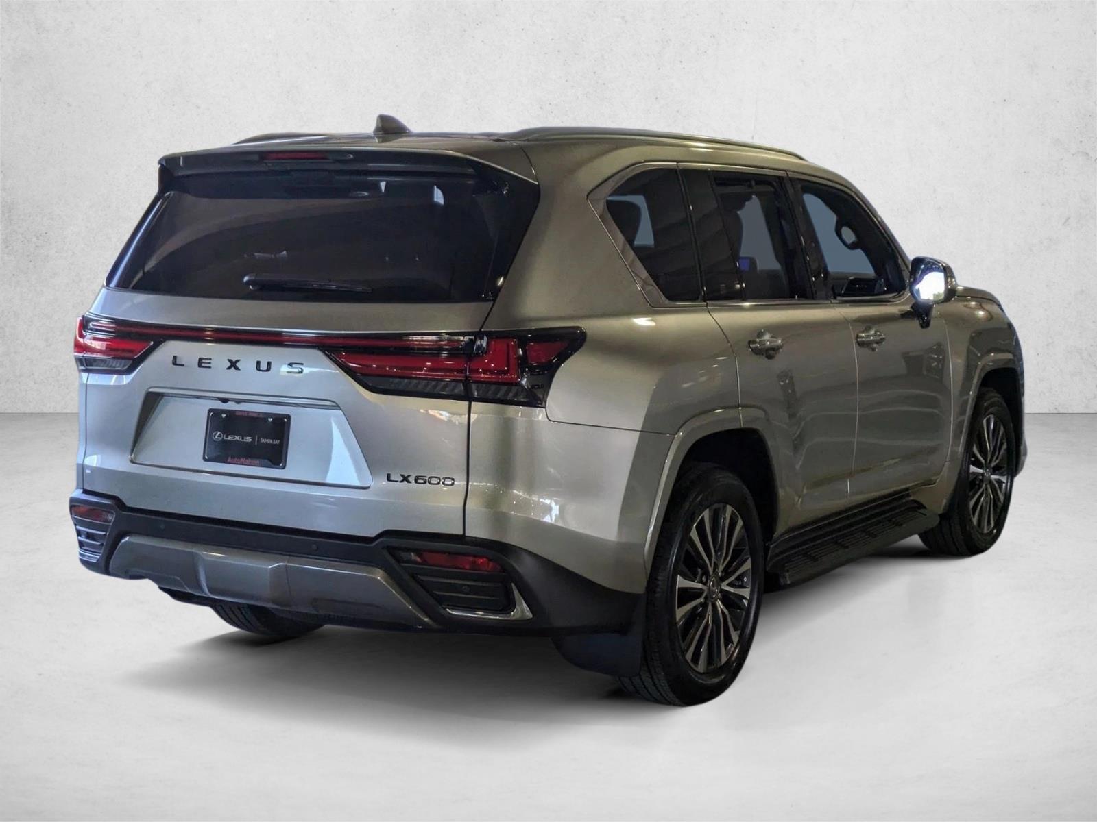 2025 Lexus LX 600 Premium photo 2