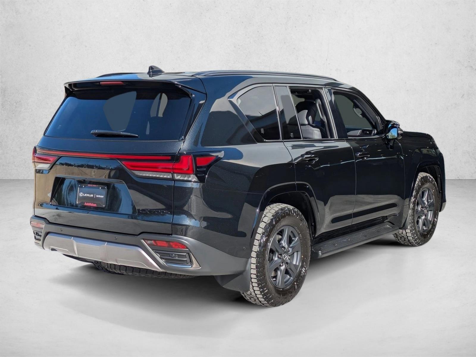 2025 Lexus LX photo 2