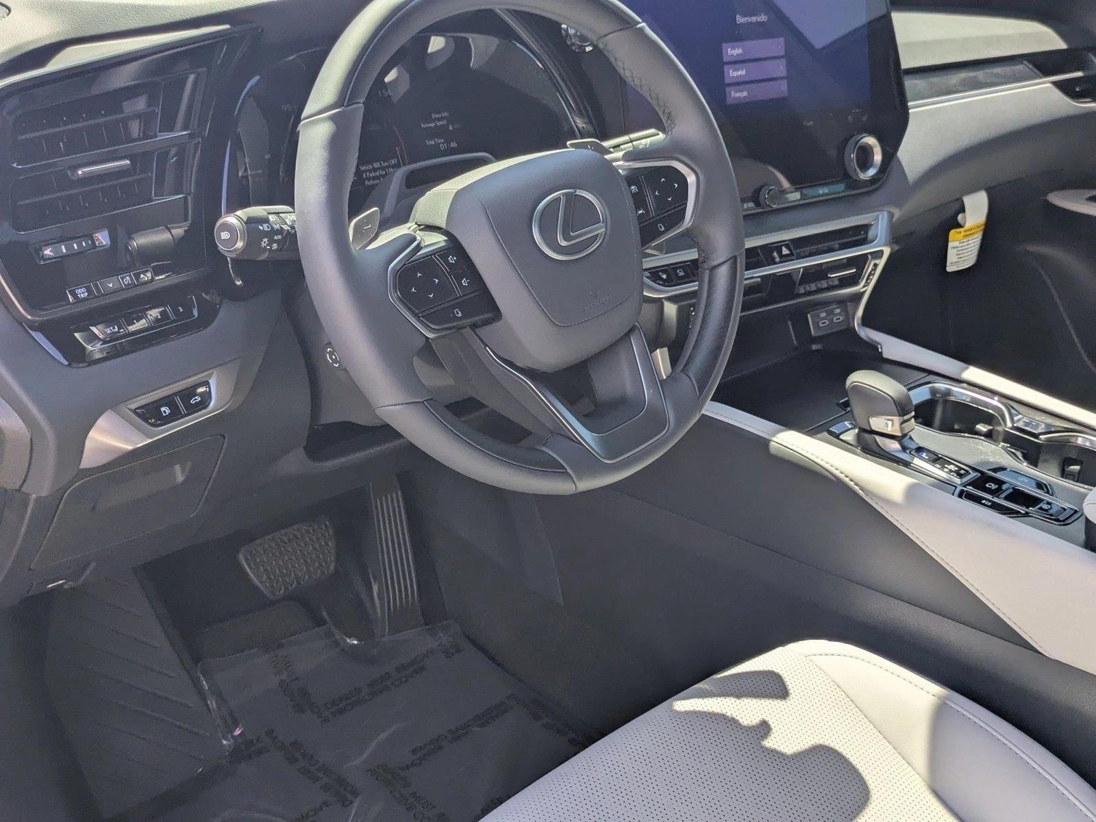 2025 Lexus RX 350 Premium photo 3
