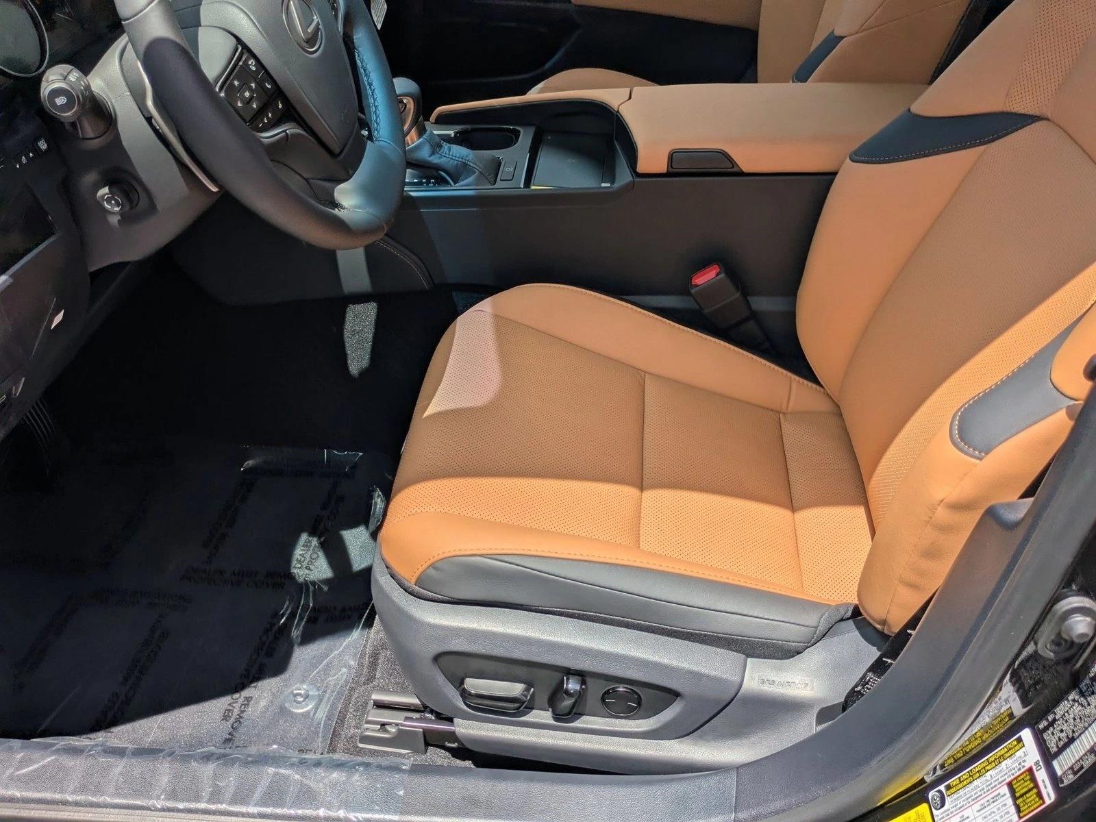 2025 Lexus ES 350 photo 4