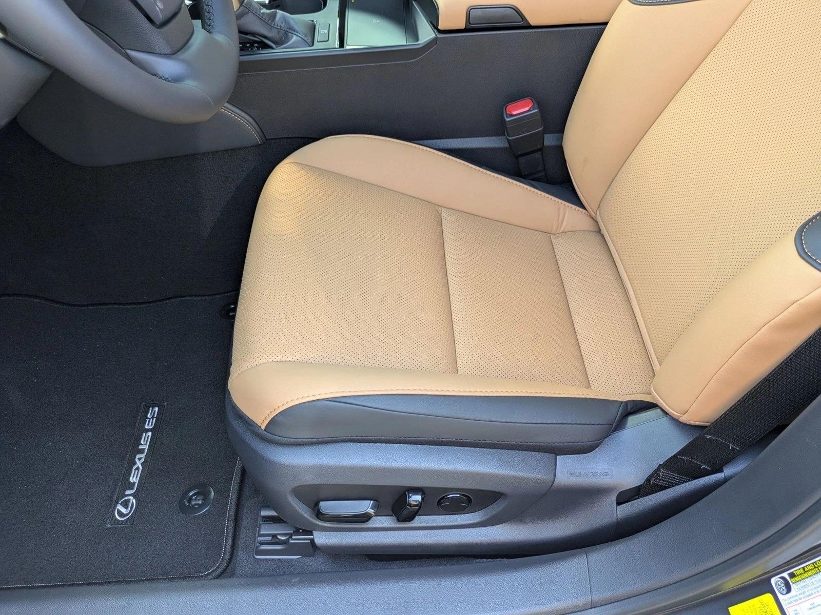 2025 Lexus ES 350 photo 4