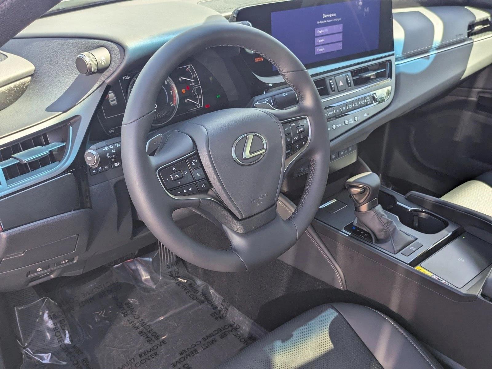 2025 Lexus ES 350 photo 3