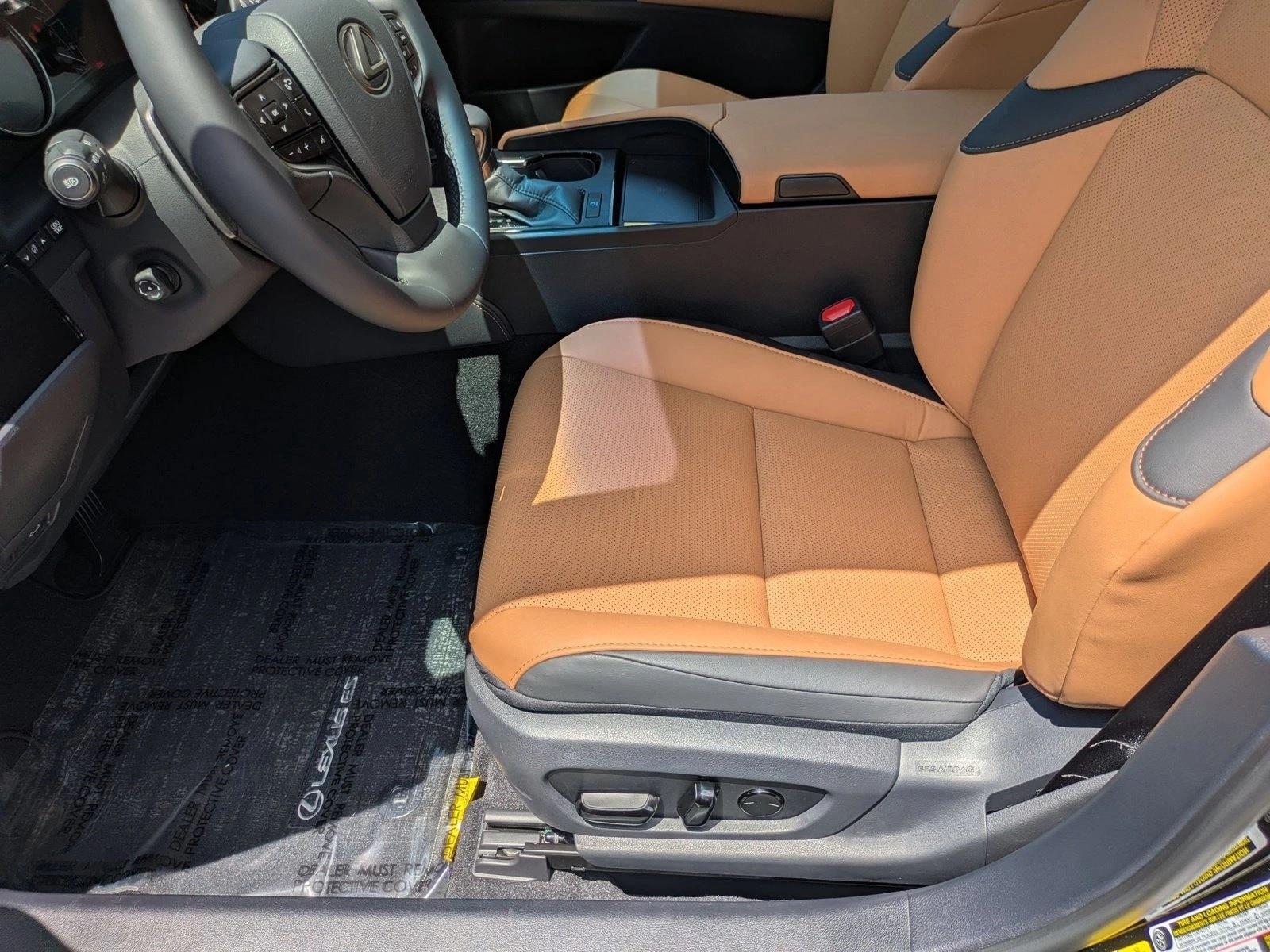 2025 Lexus ES 350 photo 4