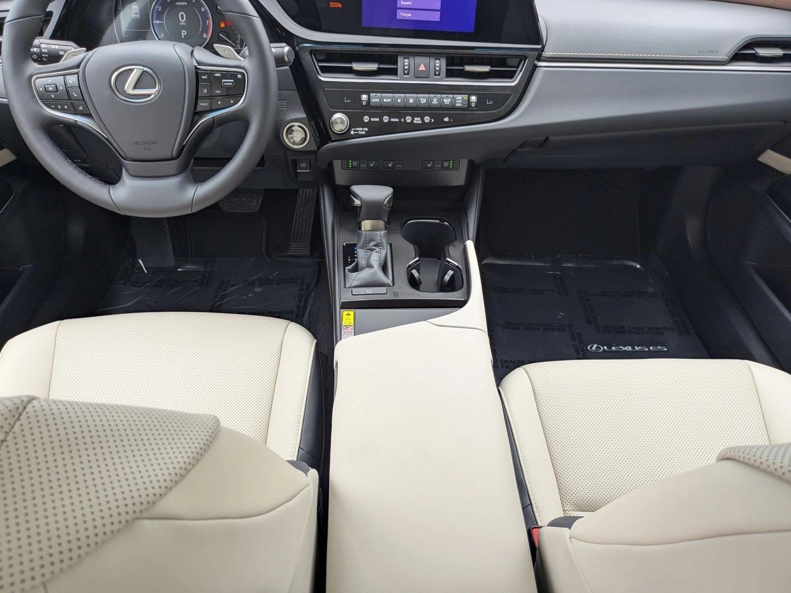 2025 Lexus ES 350 photo 13