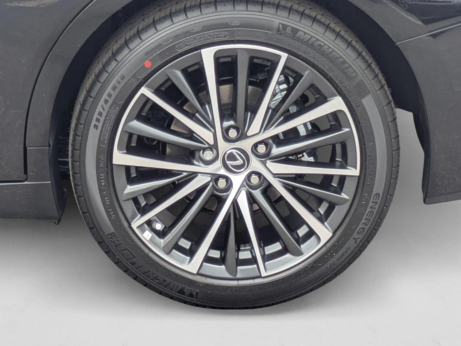 2025 Lexus ES 350 photo 9