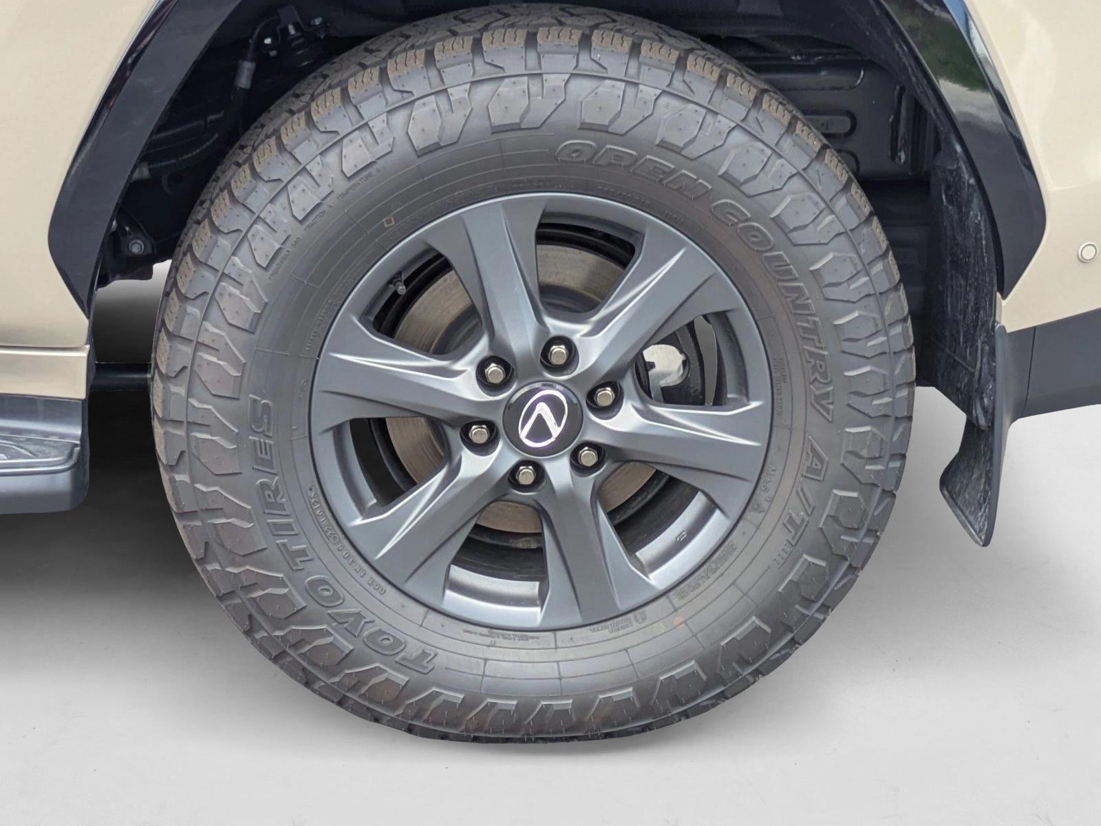 2025 Lexus LX photo 9