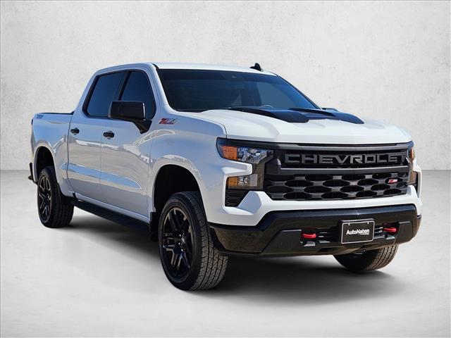 View vehicle photo 3