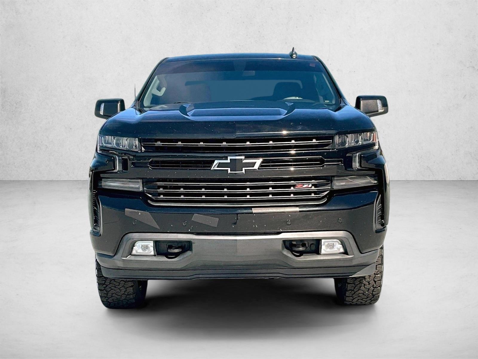 Used 2019 Black [Black] CHEVROLET  image 3