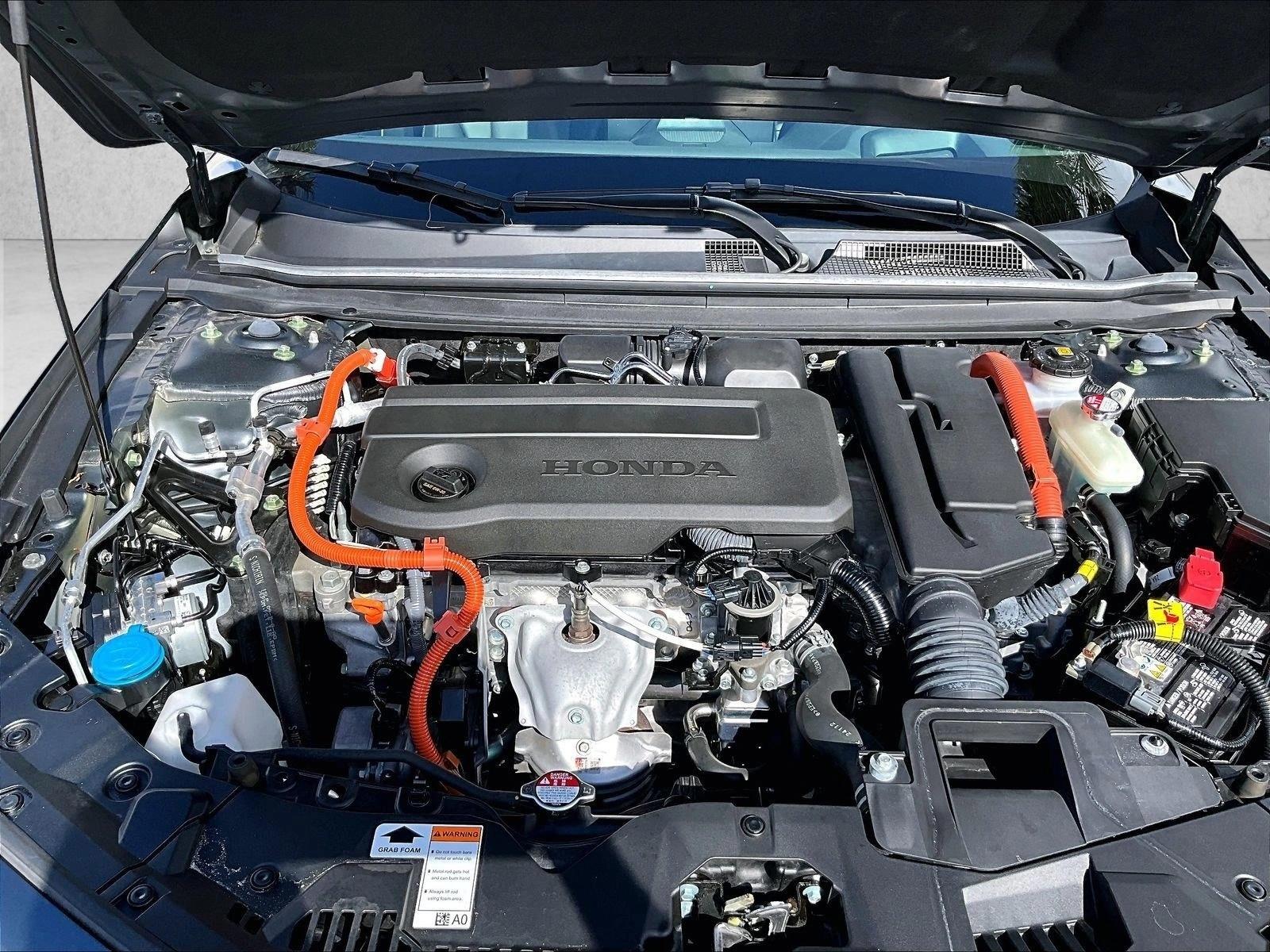 Used 2024  Honda Touring image 11