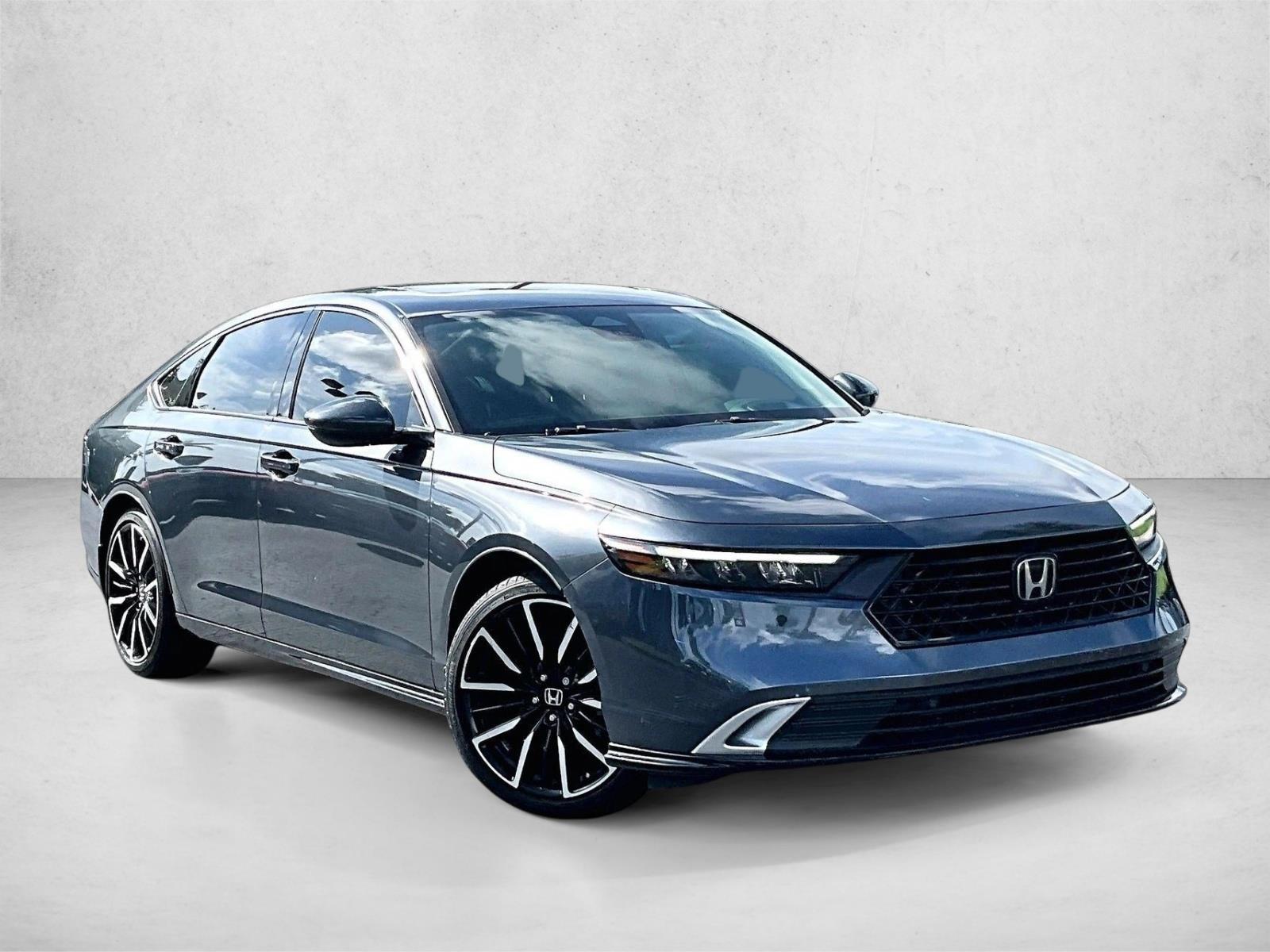 Used 2024  Honda Touring image 12