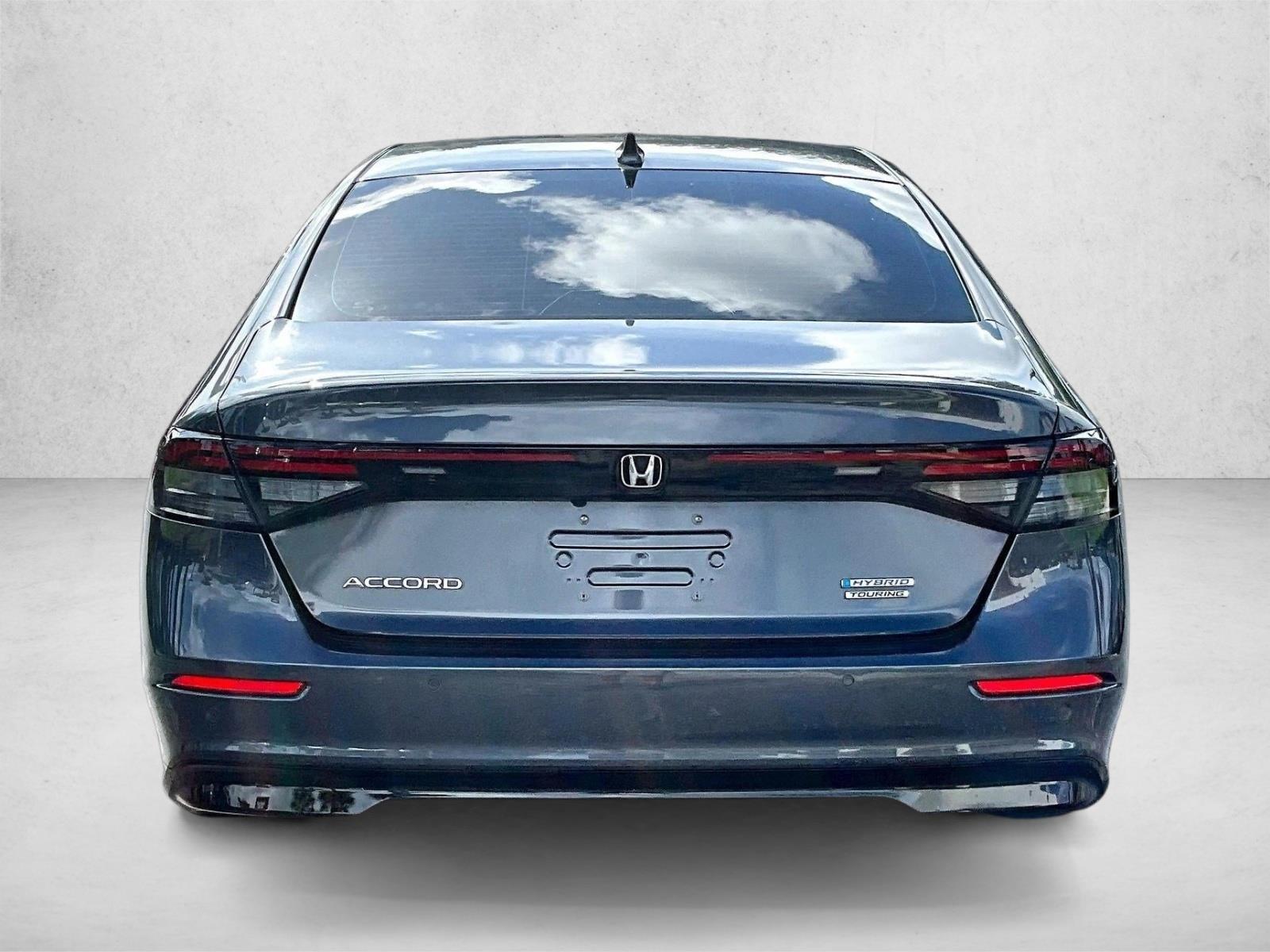 Used 2024  Honda Touring image 4
