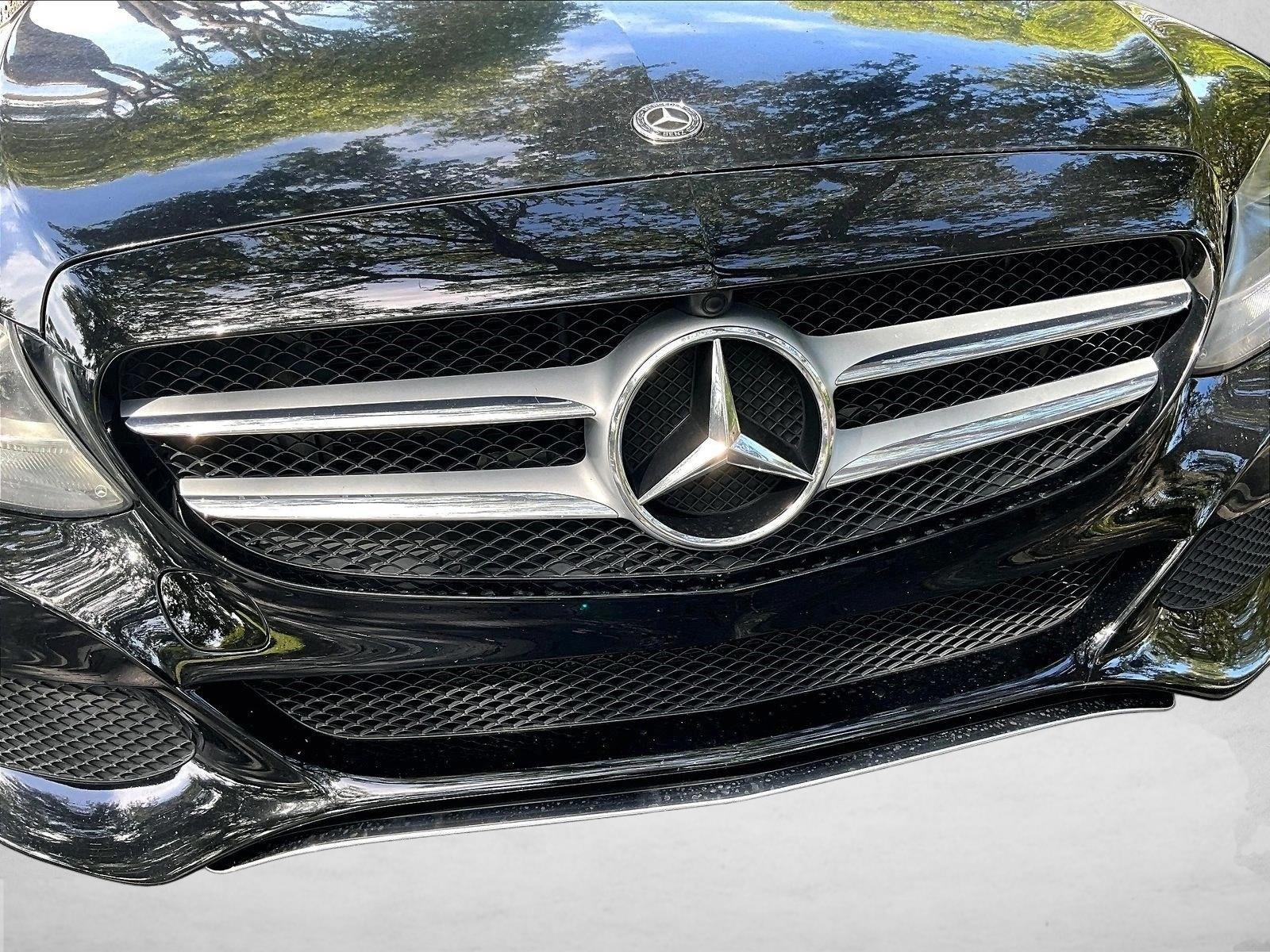 Used 2018 Black Mercedes-Benz C 300 image 30