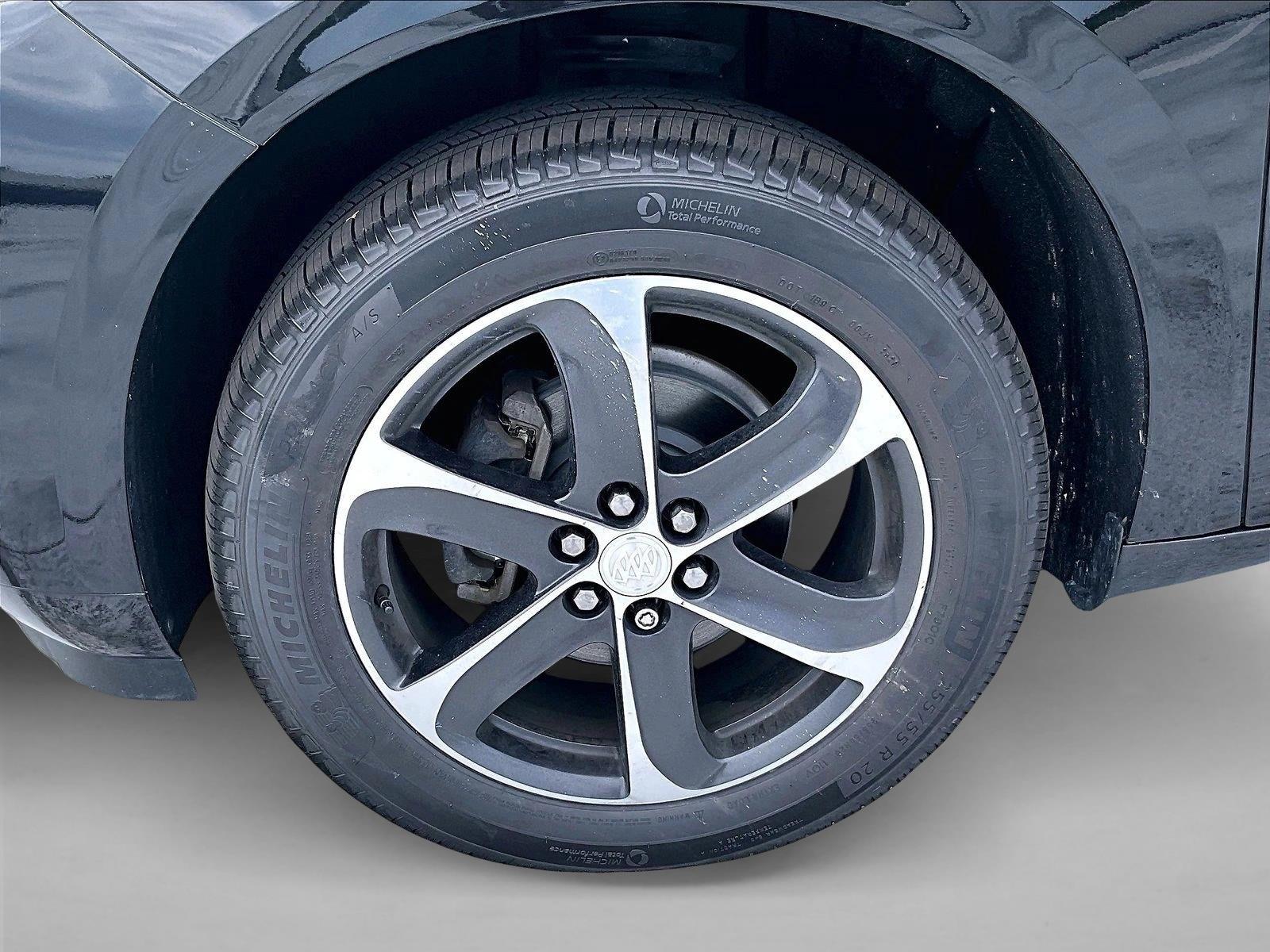 Used 2020 Ebony Twilight Metallic Buick Essence image 10