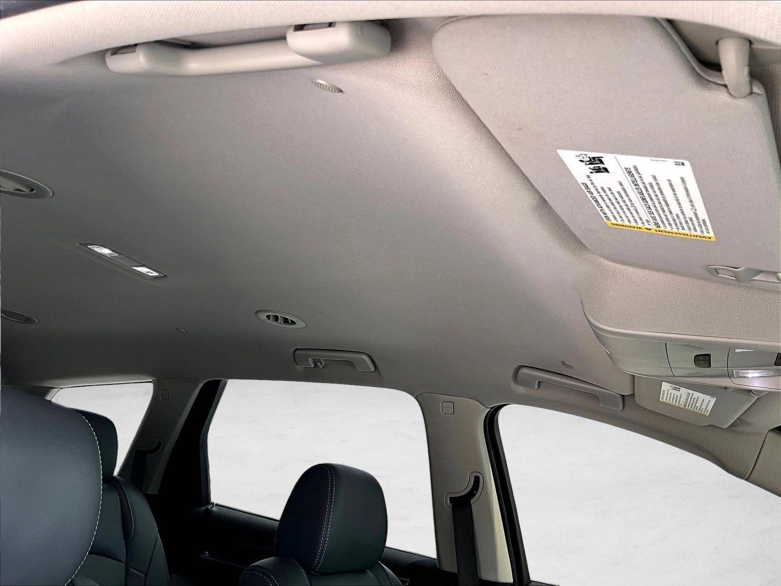 Used 2020 Ebony Twilight Metallic Buick Essence image 17
