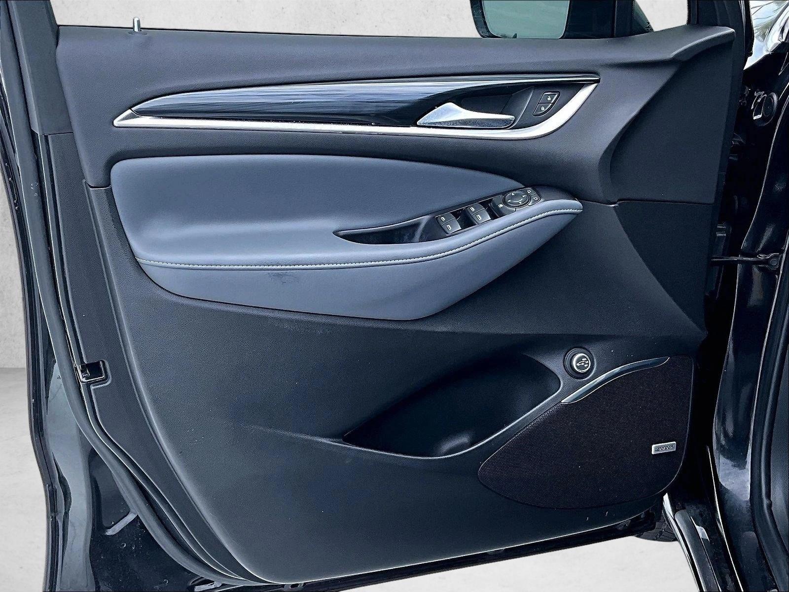 Used 2020 Ebony Twilight Metallic Buick Essence image 18