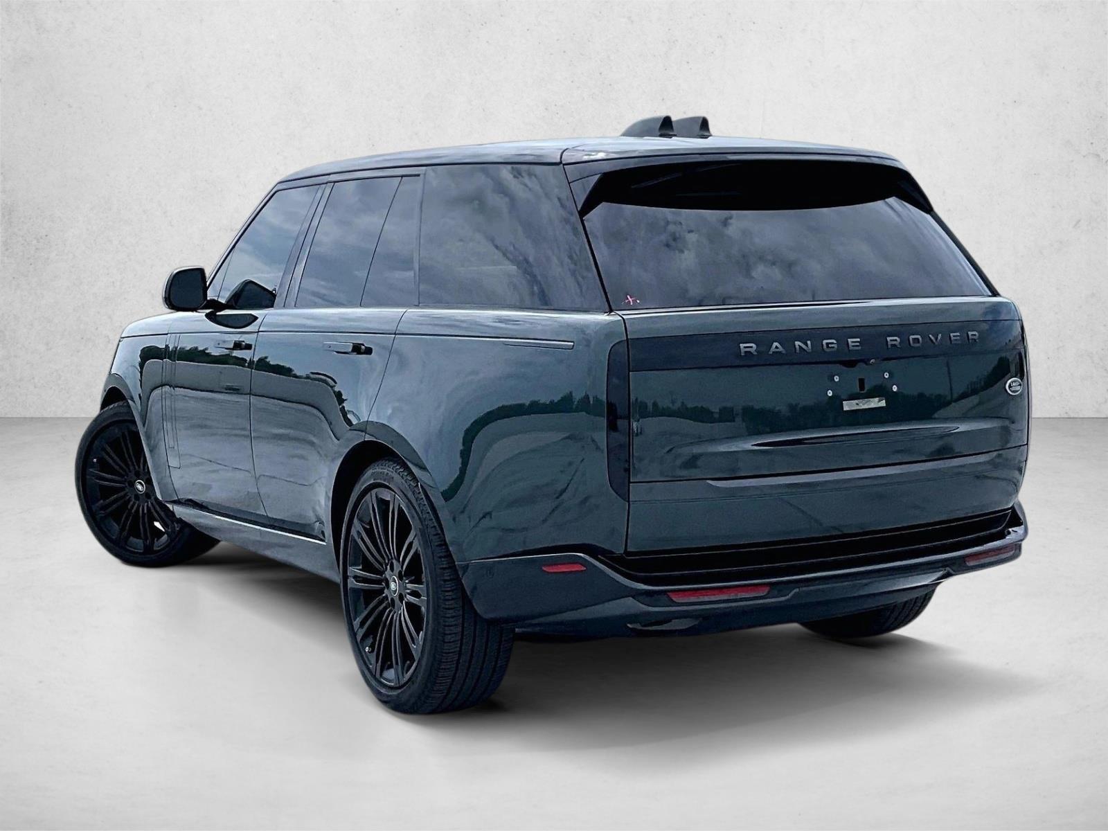 Used 2023 Gray Land Rover SE image 13