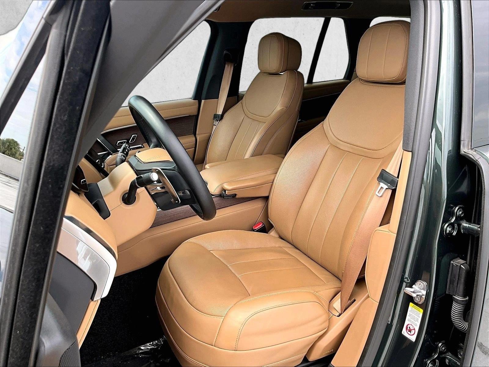 Used 2023 Gray Land Rover SE image 27