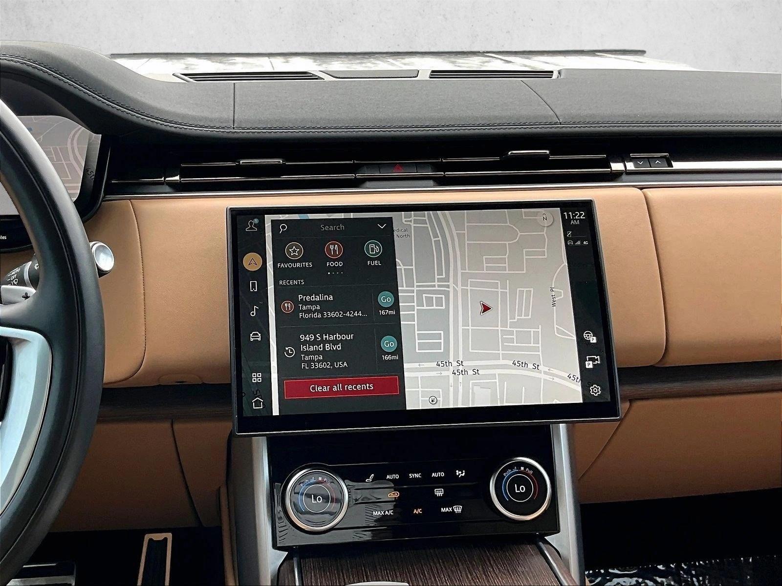 Used 2023 Gray Land Rover SE image 8