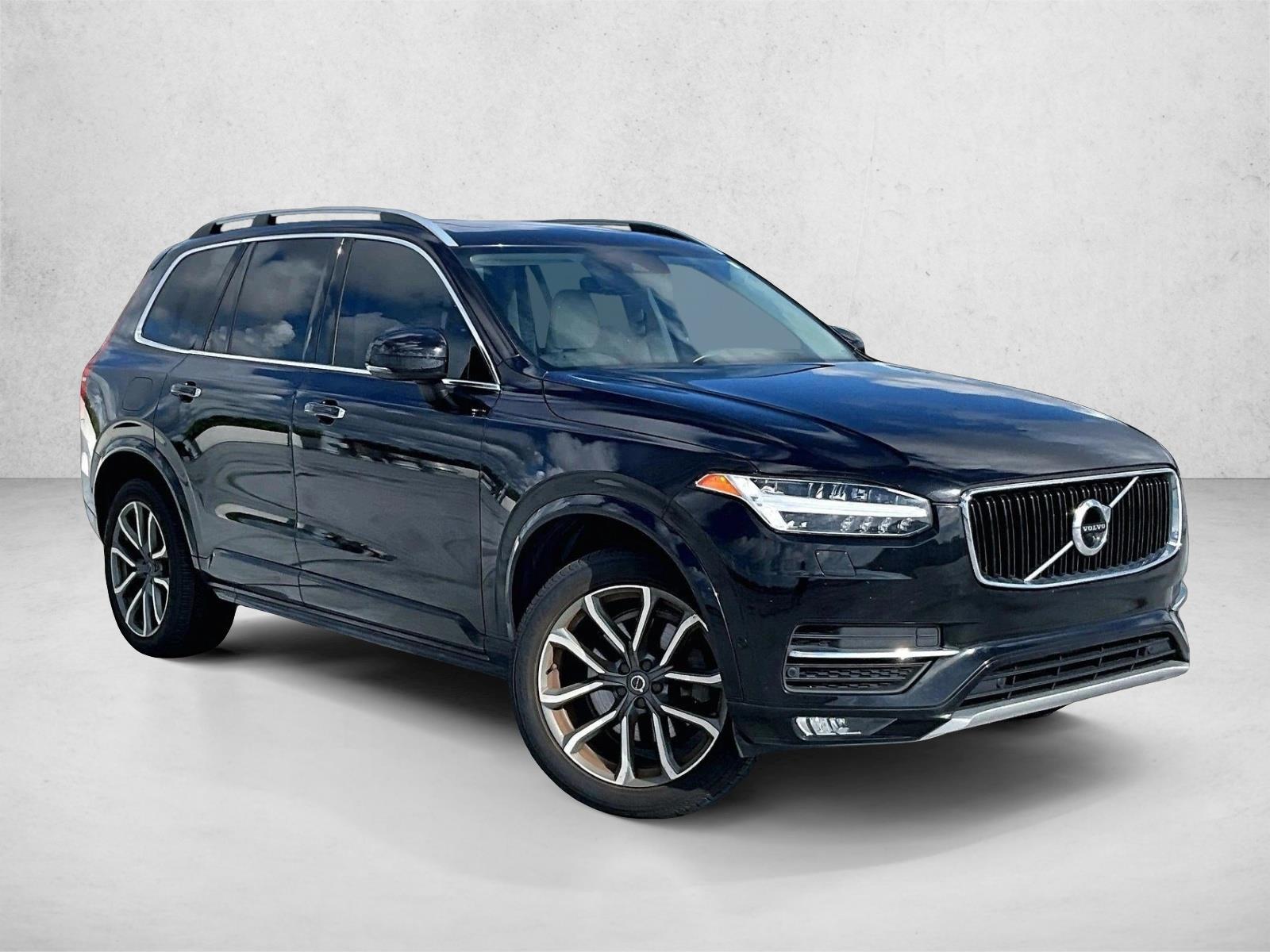Used 2019 Onyx Black Metallic Volvo Momentum image 12