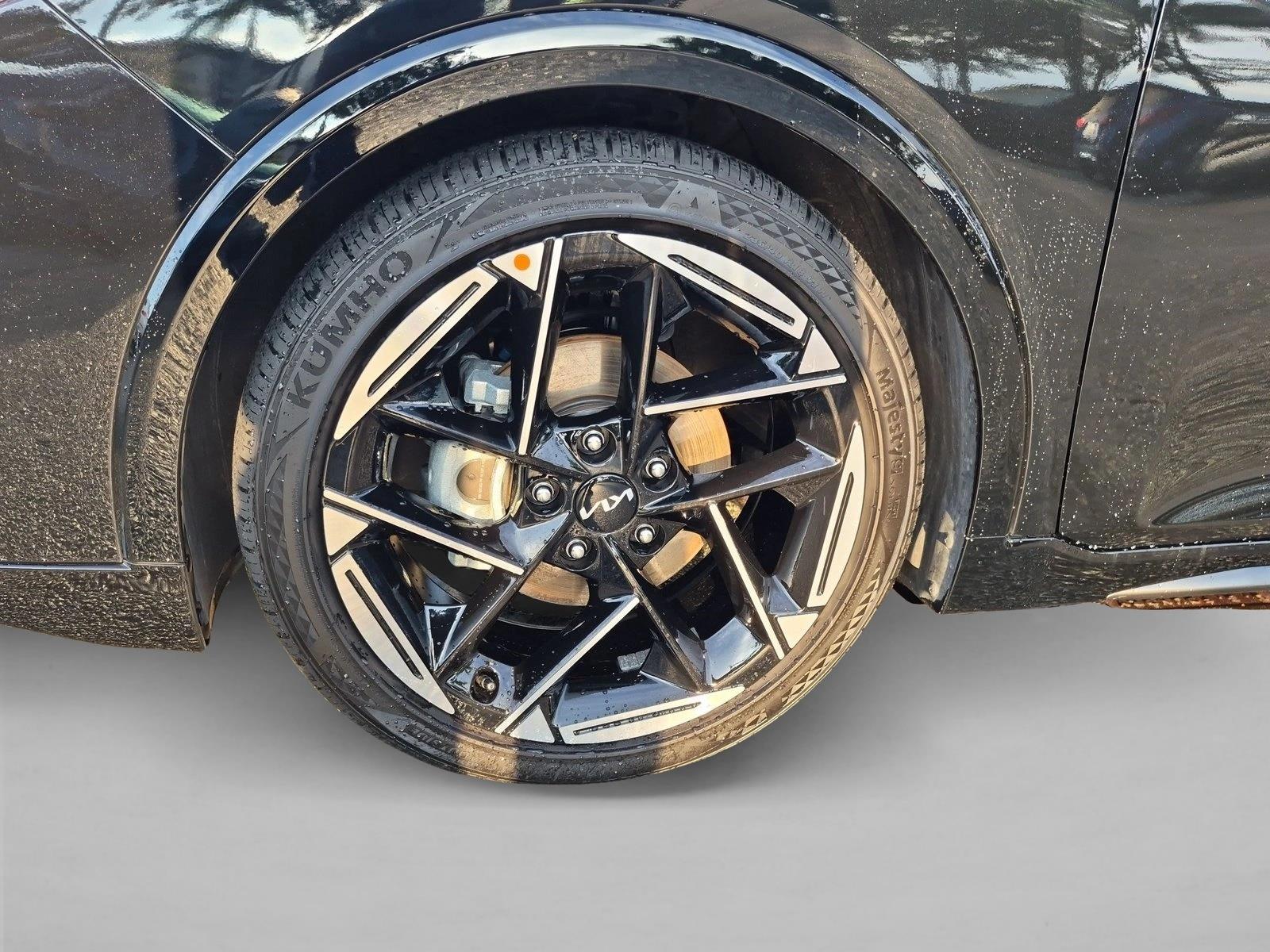 Used 2026 Aurora Black Pearl Kia GT-Line image 24