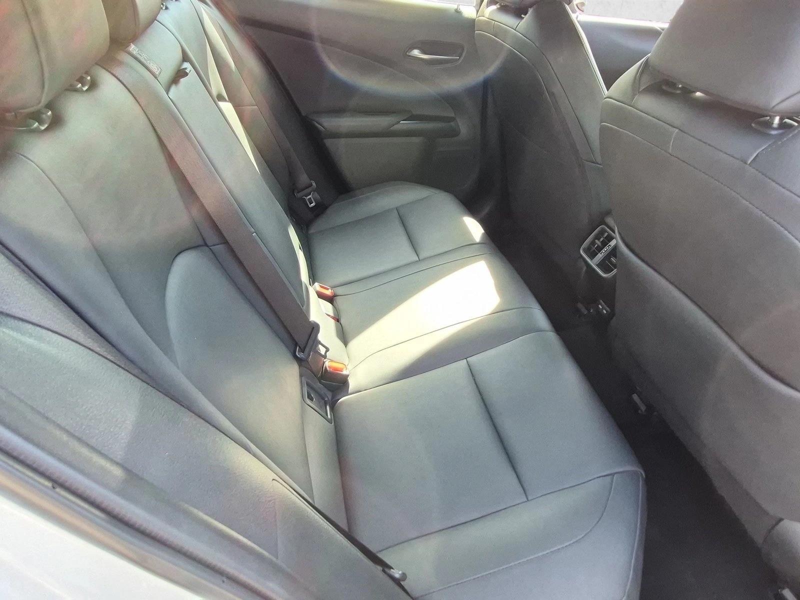 Used 2022 Eminent White Pearl Lexus UX 200 image 19