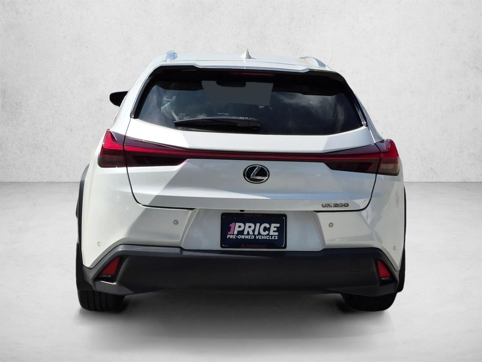 Used 2022 Eminent White Pearl Lexus UX 200 image 7