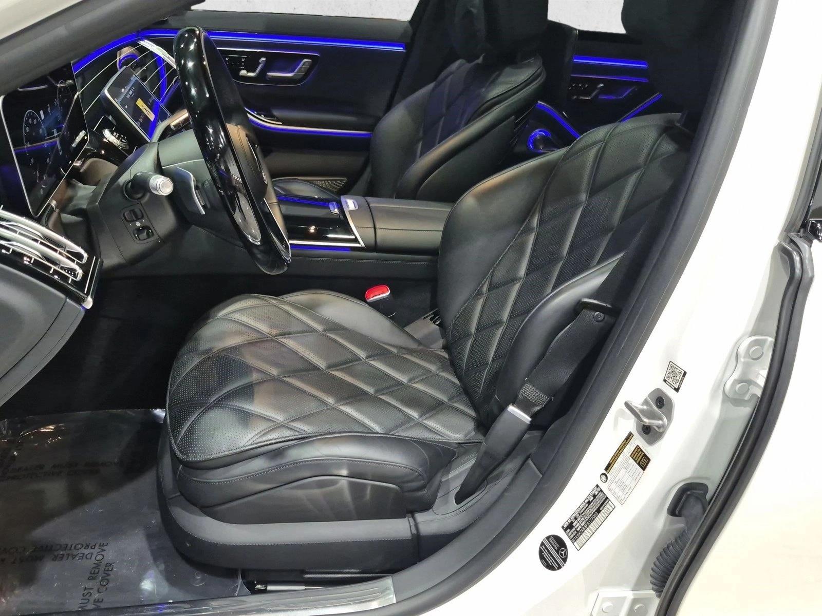 Used 2023 Manufaktur Diamond White Mercedes-Benz Maybach S 680 image 17