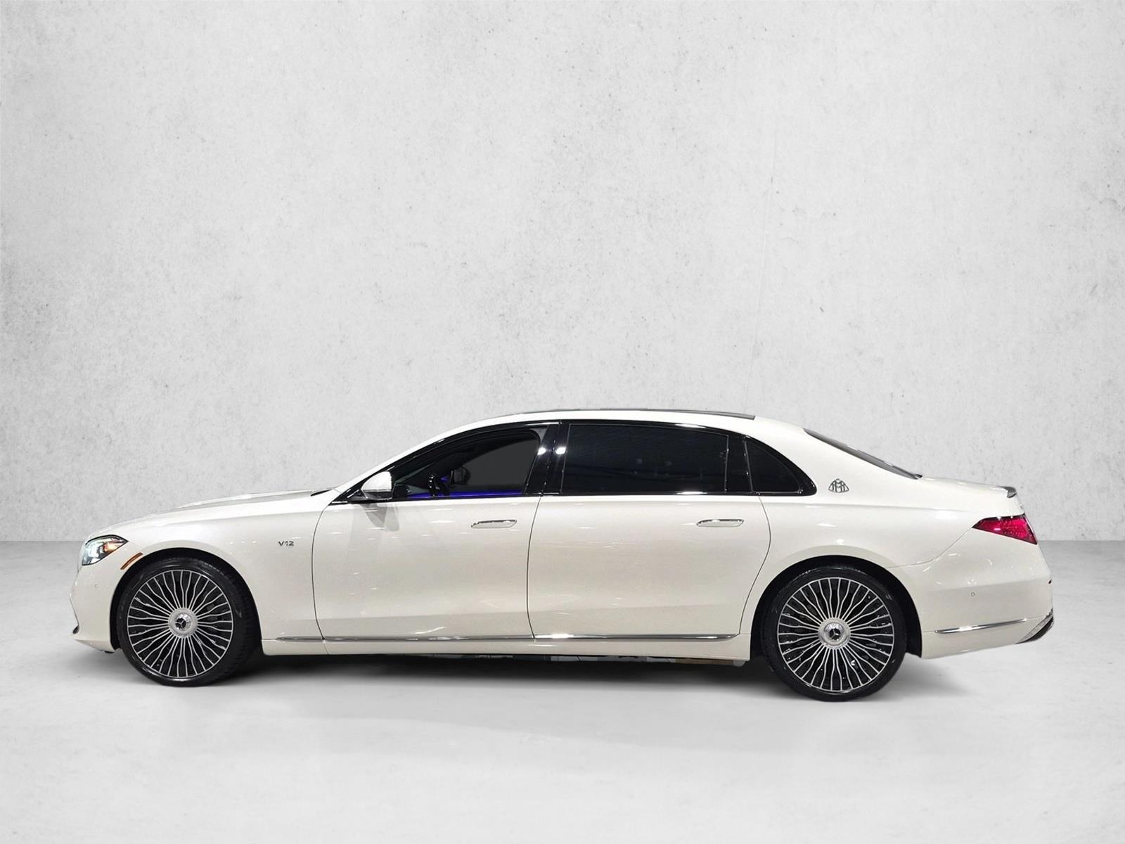 Used 2023 Manufaktur Diamond White Mercedes-Benz Maybach S 680 image 9