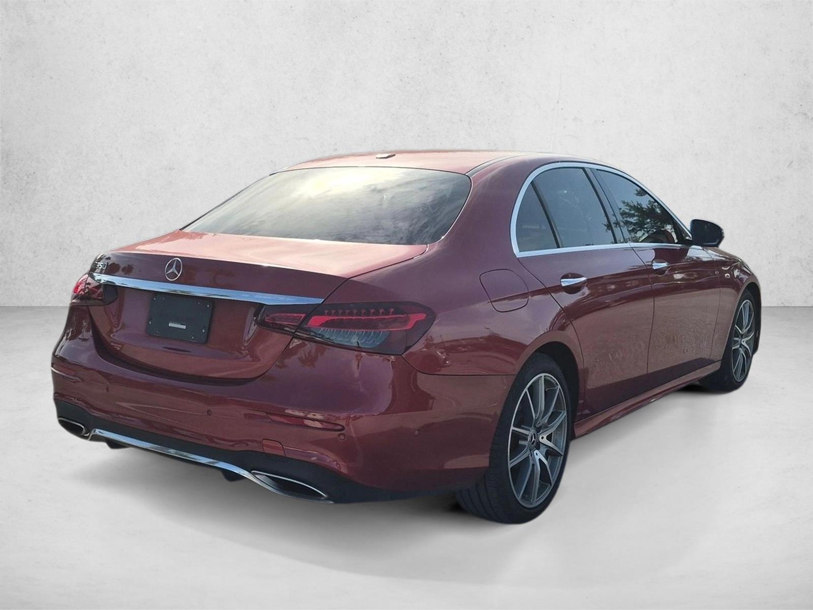Used 2022 Manufaktur Cardinal Red Mercedes-Benz E 350 image 5