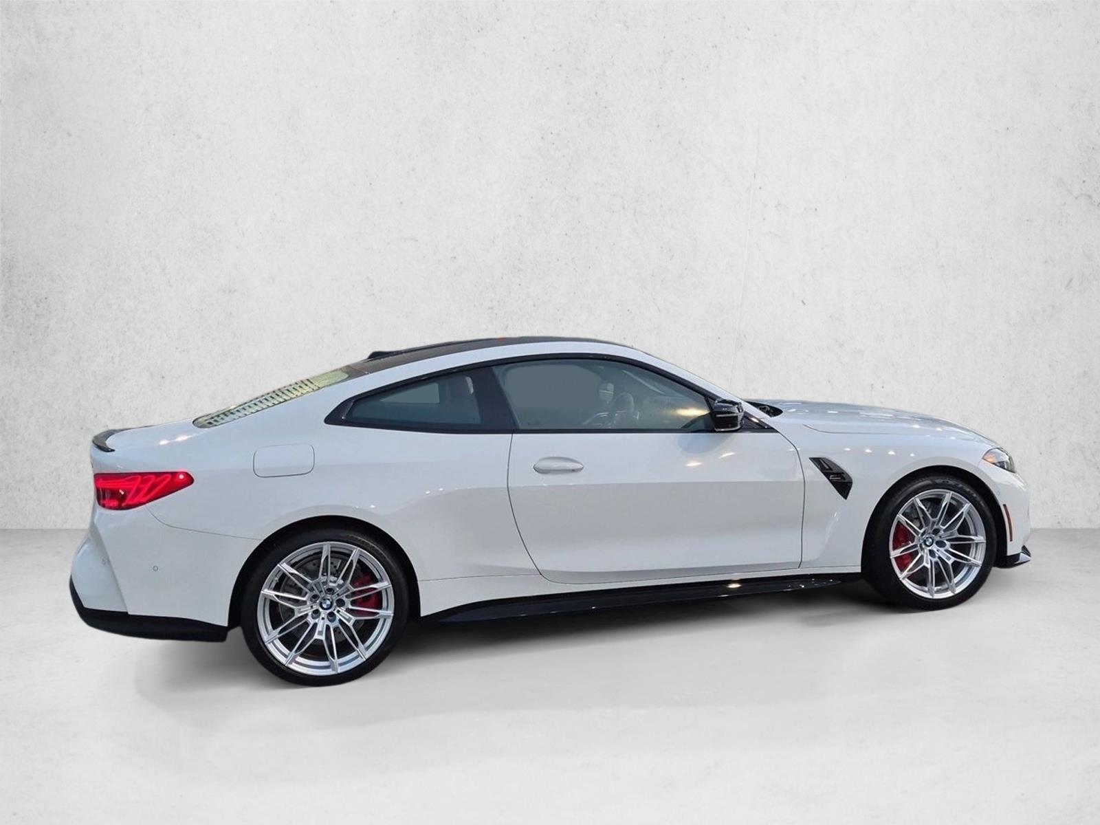 Used 2026 Alpine White BMW Competition image 4