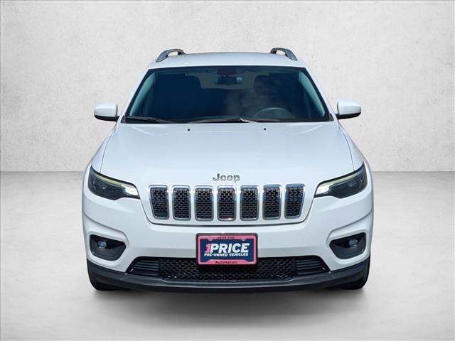 View vehicle photo 2